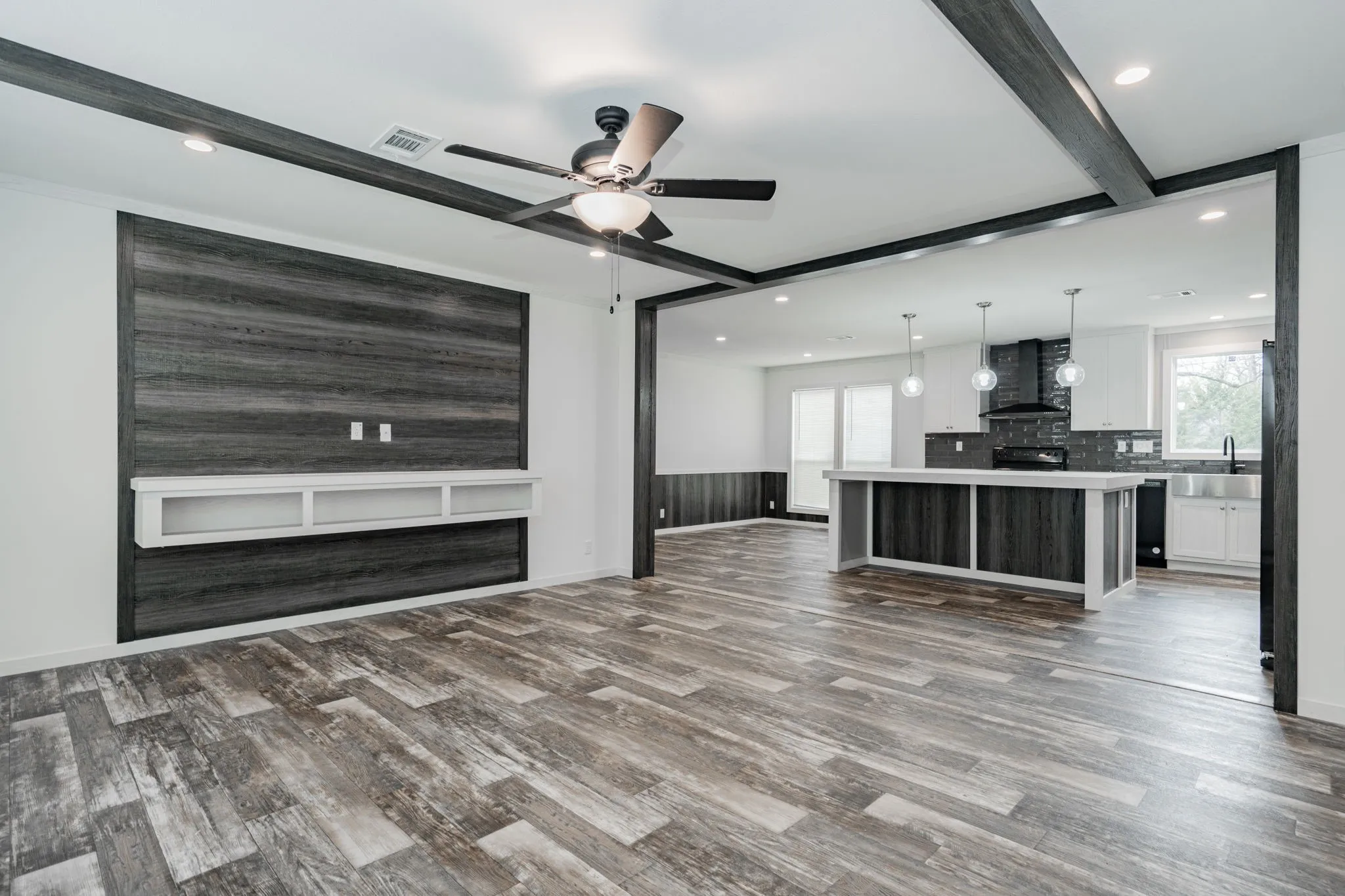 Manufactured Home For Sale in Henderson County , 7108 Moccasin Drive, Mabank, Texas 75156, 3 Bedroom, 2 Bathroom, Garage spaces, 1,664 Sqft, built in 2025, New Construction - Complete, mls#21176481, Real Estate Agent in Mabank, Homes For Sale in Henderson county, Homes For Sale in Mabank, Realtor in Mabank Texas, Real Estate Brokerage Independent Realty Texas, Luminita Cordes Realtor