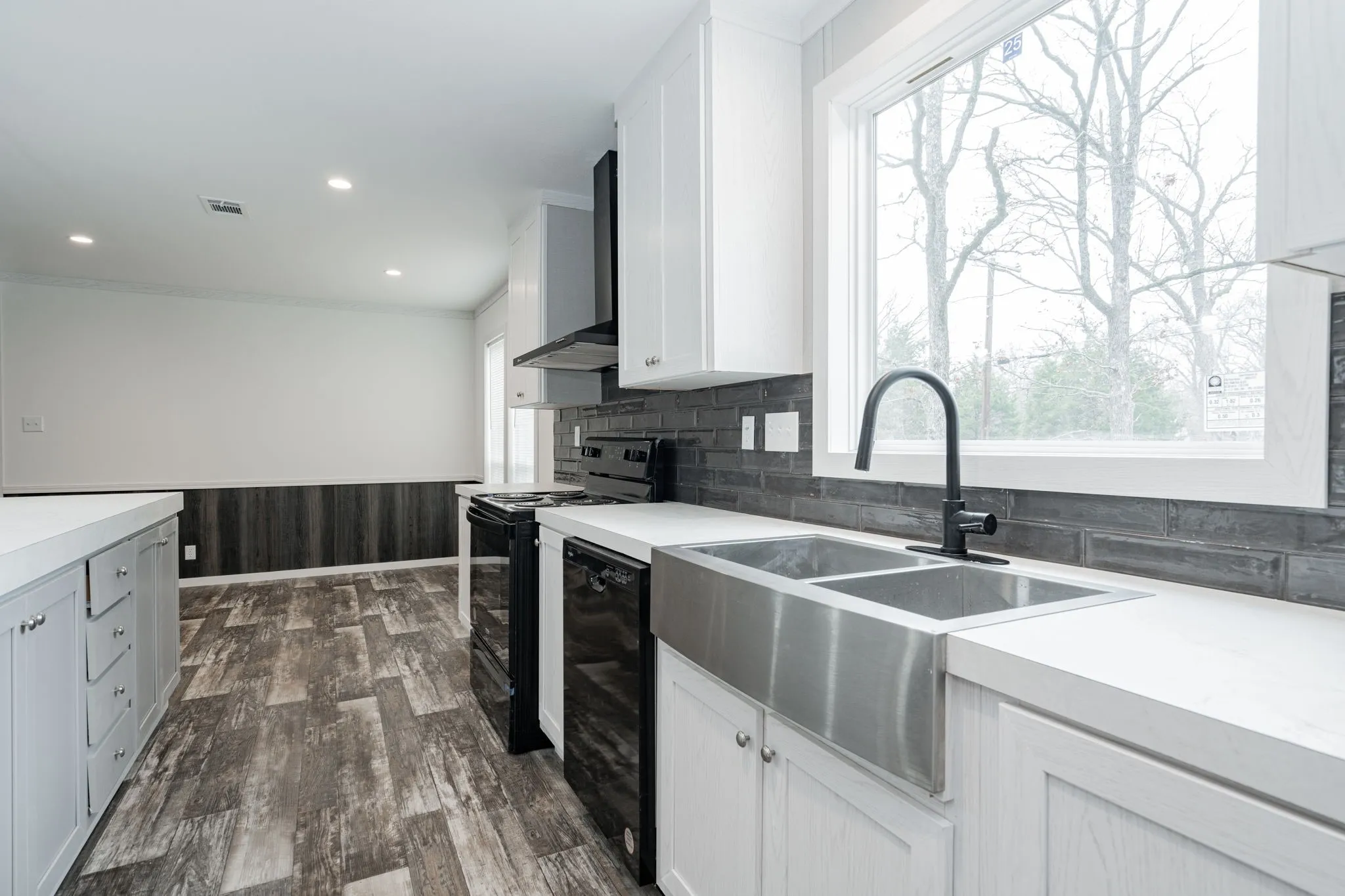 Manufactured Home For Sale in Henderson County , 7108 Moccasin Drive, Mabank, Texas 75156, 3 Bedroom, 2 Bathroom, Garage spaces, 1,664 Sqft, built in 2025, New Construction - Complete, mls#21176481, Real Estate Agent in Mabank, Homes For Sale in Henderson county, Homes For Sale in Mabank, Realtor in Mabank Texas, Real Estate Brokerage Independent Realty Texas, Luminita Cordes Realtor