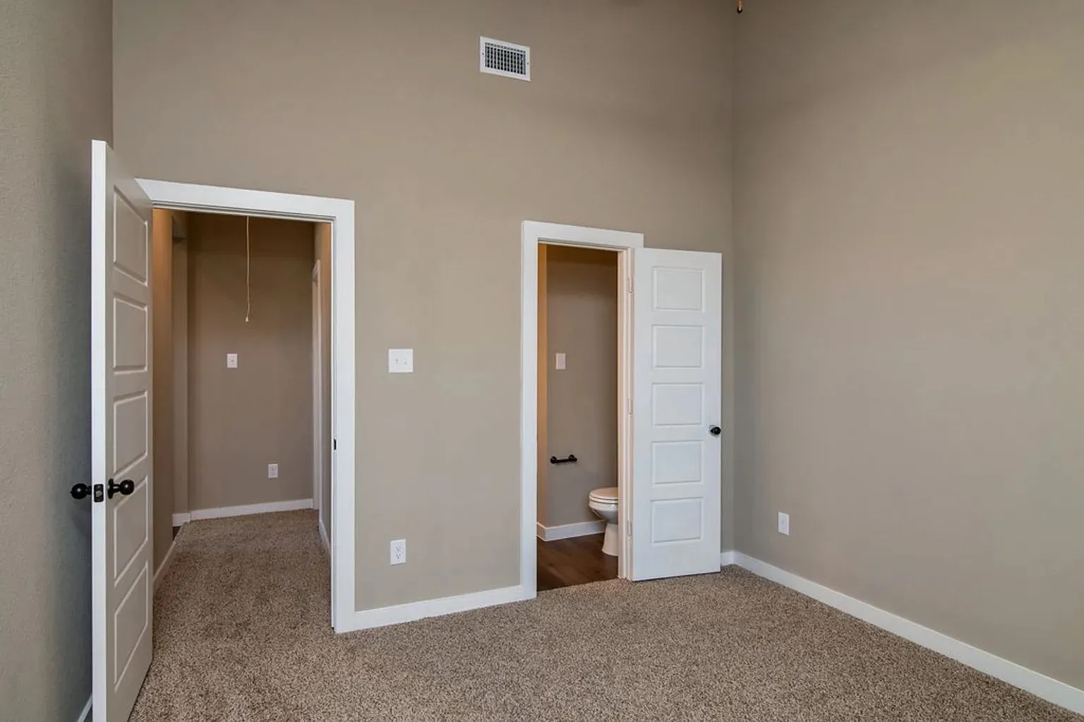 Quadruplex For Sale in Ellis County , 640-642-644-646 Fallow Drive, Venus, Texas 76084, 9 Bedroom, 8 Bathroom, 4 Garage spaces, 0 Sqft, built in 2023, Preowned, mls#21176491, Real Estate Agent in Venus, Homes For Sale in Ellis county, Homes For Sale in Venus, Realtor in Venus Texas, Real Estate Brokerage Independent Realty Texas, Luminita Cordes Realtor