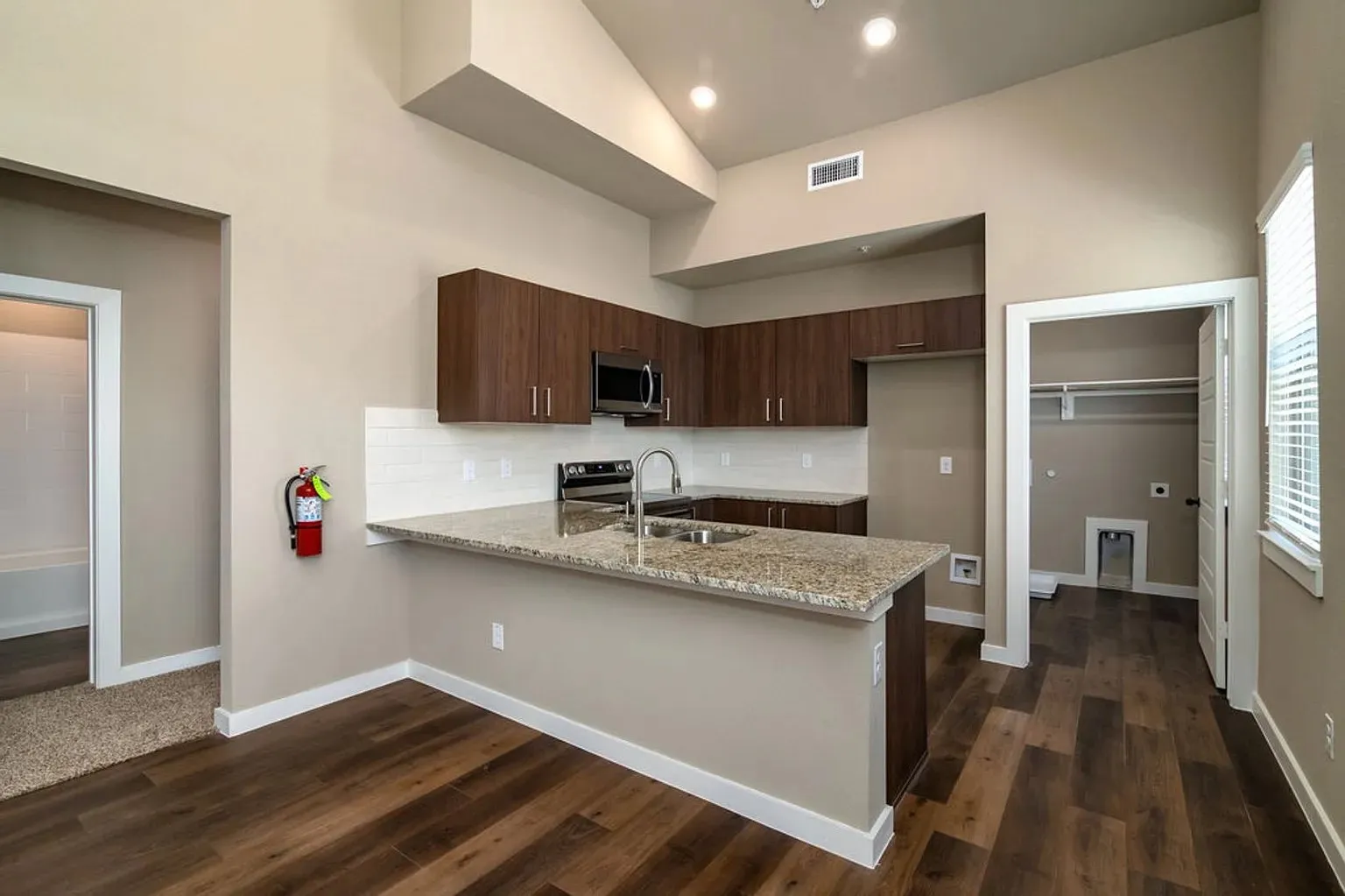 Quadruplex For Sale in Ellis County , 640-642-644-646 Fallow Drive, Venus, Texas 76084, 9 Bedroom, 8 Bathroom, 4 Garage spaces, 0 Sqft, built in 2023, Preowned, mls#21176491, Real Estate Agent in Venus, Homes For Sale in Ellis county, Homes For Sale in Venus, Realtor in Venus Texas, Real Estate Brokerage Independent Realty Texas, Luminita Cordes Realtor