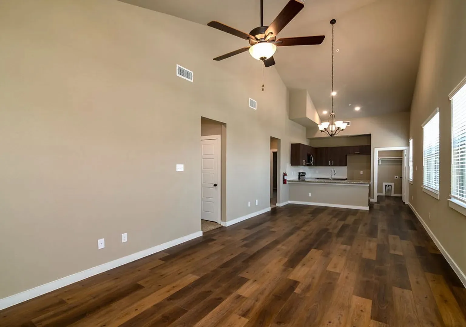 Quadruplex For Sale in Ellis County , 640-642-644-646 Fallow Drive, Venus, Texas 76084, 9 Bedroom, 8 Bathroom, 4 Garage spaces, 0 Sqft, built in 2023, Preowned, mls#21176491, Real Estate Agent in Venus, Homes For Sale in Ellis county, Homes For Sale in Venus, Realtor in Venus Texas, Real Estate Brokerage Independent Realty Texas, Luminita Cordes Realtor