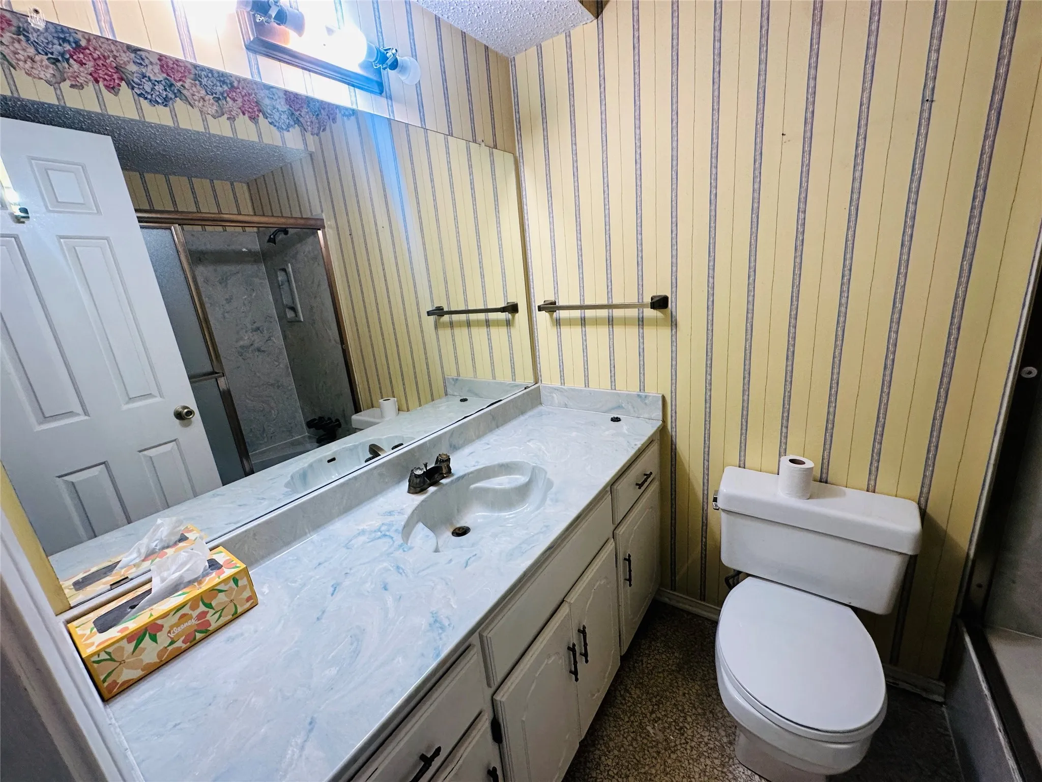 Single Family Residence For Sale in Hopkins County , 1408 Elmwood Street, Sulphur Springs, Texas 75482, 2 Bedroom, 2 Bathroom, 2 Garage spaces, 1,415 Sqft, built in 1985, mls#21158043, Real Estate Agent in Sulphur Springs, Homes For Sale in Hopkins county, Homes For Sale in Sulphur Springs, Realtor in Sulphur Springs Texas, Real Estate Brokerage Independent Realty Texas, Luminita Cordes Realtor