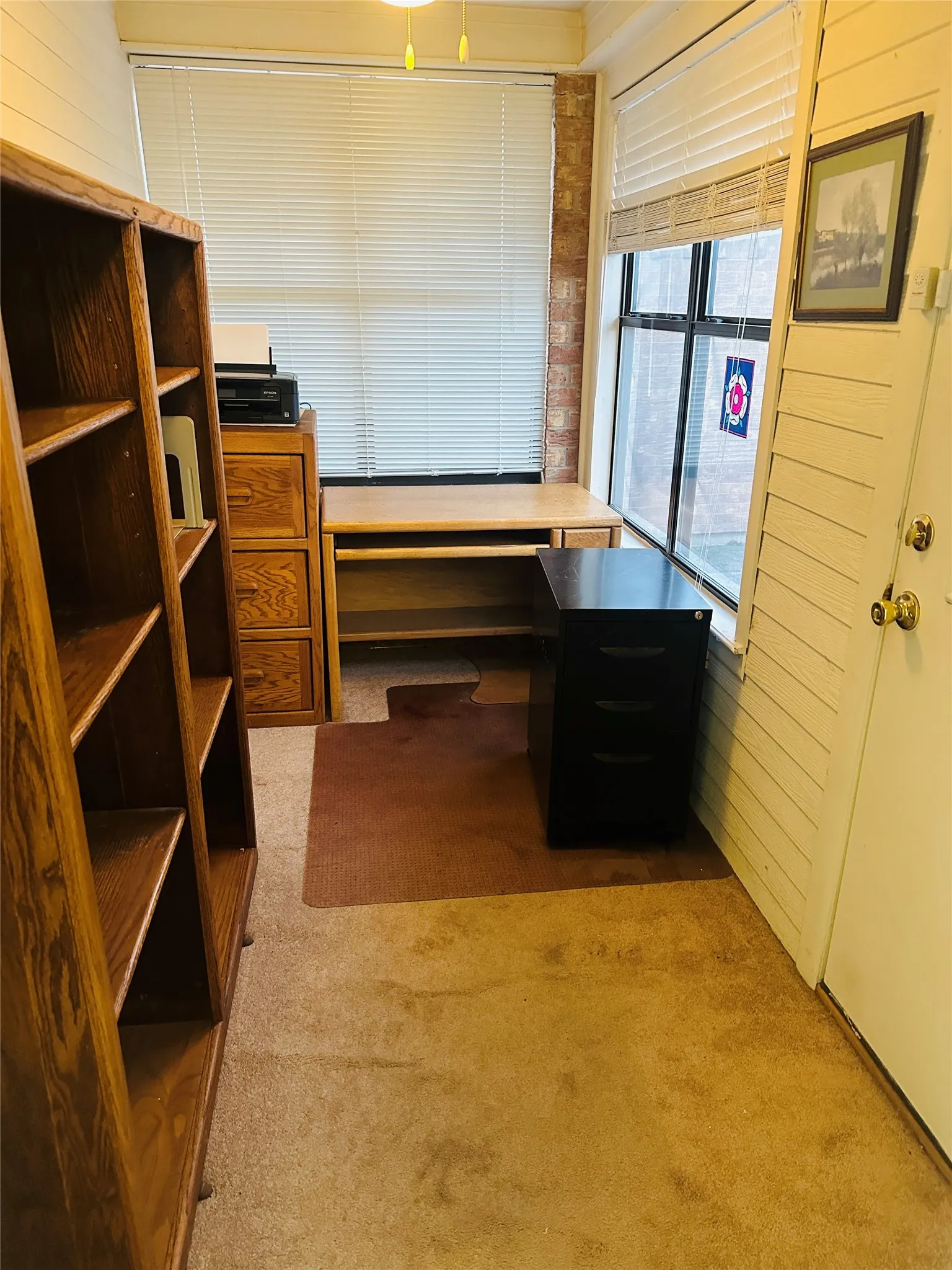 Single Family Residence For Sale in Hopkins County , 1408 Elmwood Street, Sulphur Springs, Texas 75482, 2 Bedroom, 2 Bathroom, 2 Garage spaces, 1,415 Sqft, built in 1985, mls#21158043, Real Estate Agent in Sulphur Springs, Homes For Sale in Hopkins county, Homes For Sale in Sulphur Springs, Realtor in Sulphur Springs Texas, Real Estate Brokerage Independent Realty Texas, Luminita Cordes Realtor