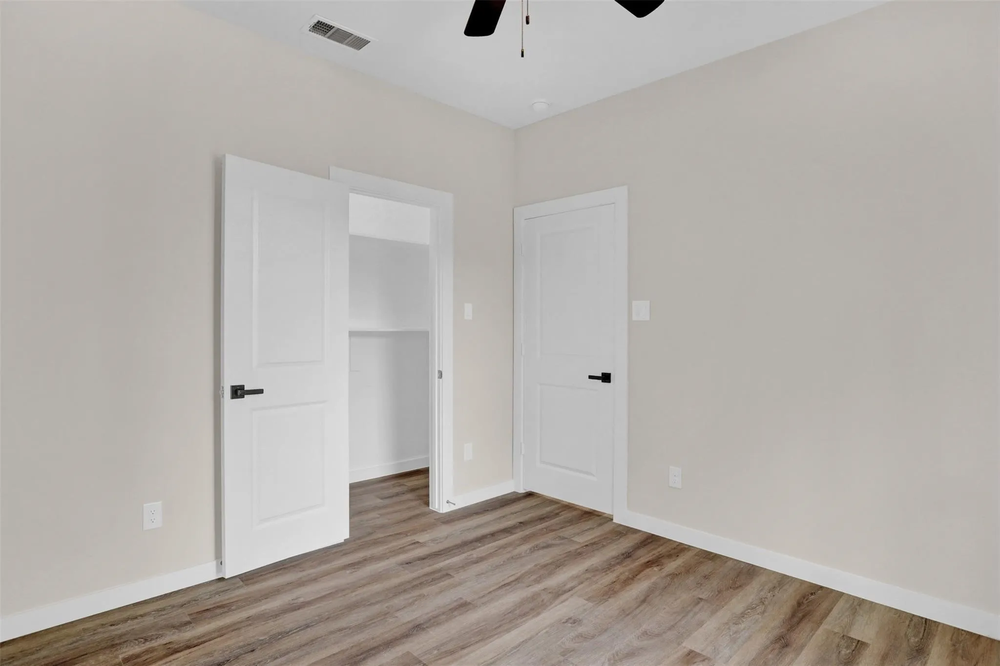 Single Family Residence For Rent in Grayson County , 705 E Hanna Street, Denison, Texas 75021, 3 Bedroom, 2 Bathroom, 1 Garage spaces, 1,314 Sqft, built in 2024, New Construction - Complete, mls#21176535, Real Estate Agent in Denison, Homes For Rent in Grayson county, Homes For Rent in Denison, Realtor in Denison Texas, Real Estate Brokerage Independent Realty Texas, Luminita Cordes Realtor