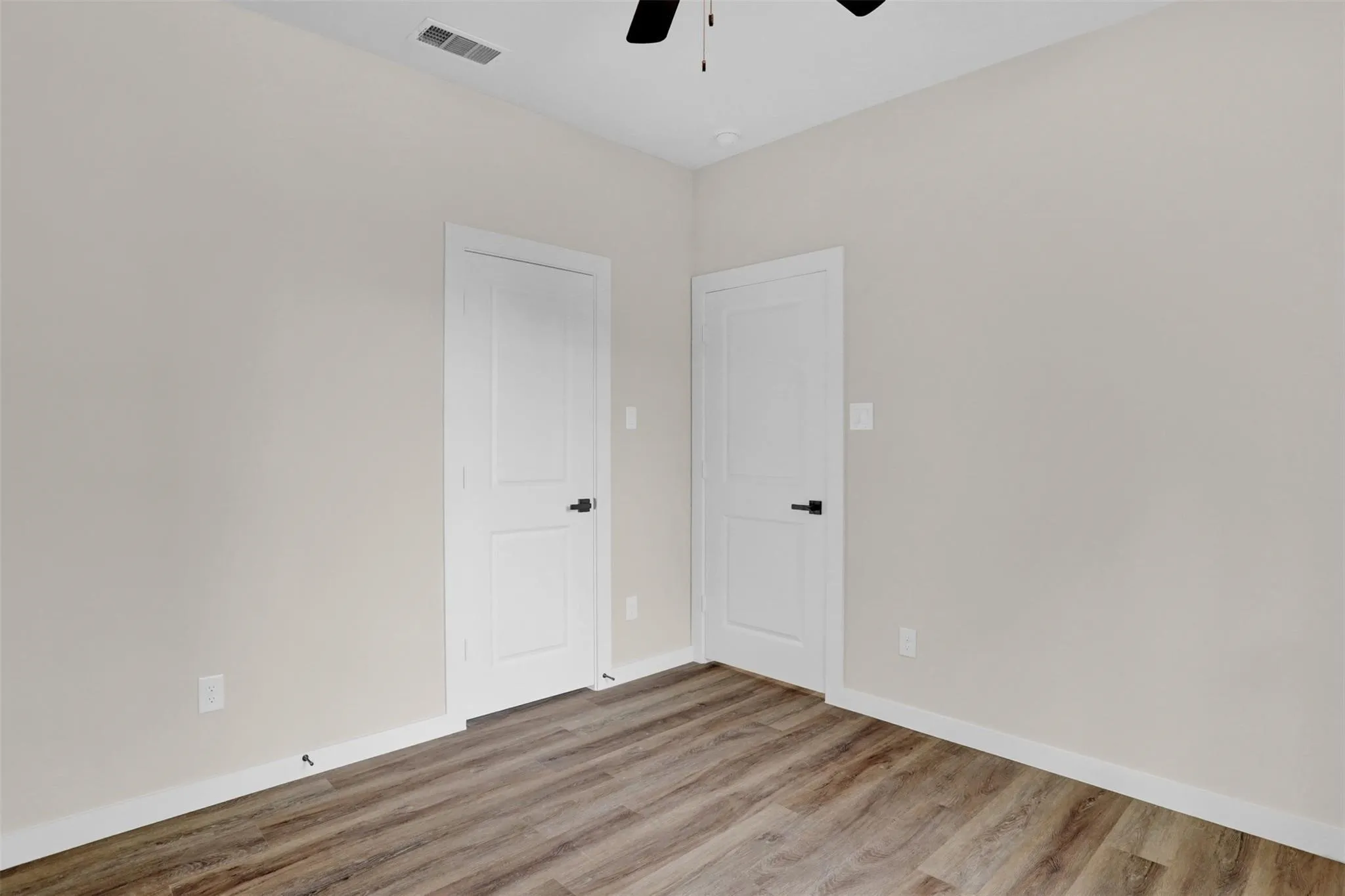 Single Family Residence For Rent in Grayson County , 705 E Hanna Street, Denison, Texas 75021, 3 Bedroom, 2 Bathroom, 1 Garage spaces, 1,314 Sqft, built in 2024, New Construction - Complete, mls#21176535, Real Estate Agent in Denison, Homes For Rent in Grayson county, Homes For Rent in Denison, Realtor in Denison Texas, Real Estate Brokerage Independent Realty Texas, Luminita Cordes Realtor
