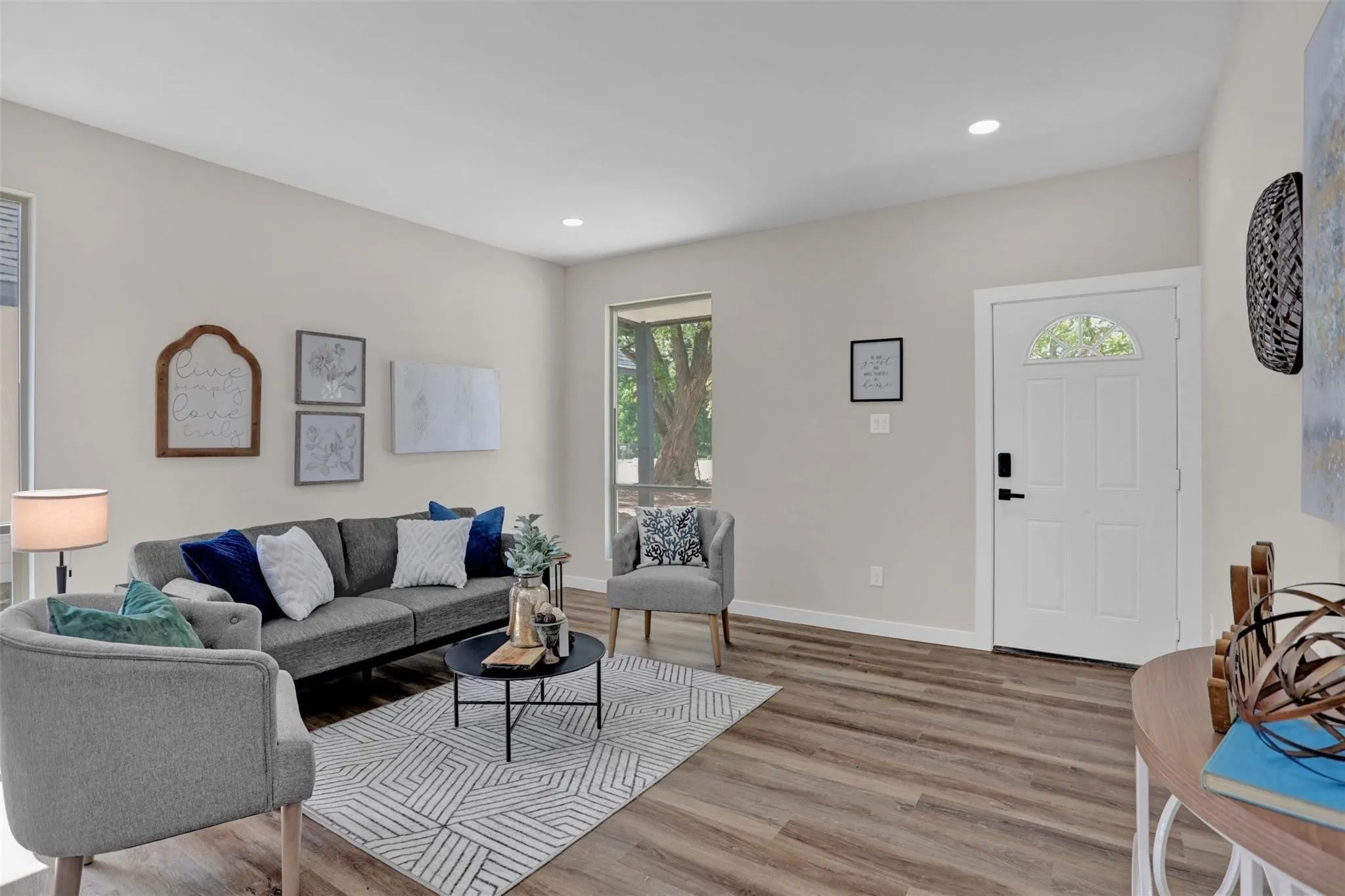 Single Family Residence For Rent in Grayson County , 705 E Hanna Street, Denison, Texas 75021, 3 Bedroom, 2 Bathroom, 1 Garage spaces, 1,314 Sqft, built in 2024, New Construction - Complete, mls#21176535, Real Estate Agent in Denison, Homes For Rent in Grayson county, Homes For Rent in Denison, Realtor in Denison Texas, Real Estate Brokerage Independent Realty Texas, Luminita Cordes Realtor