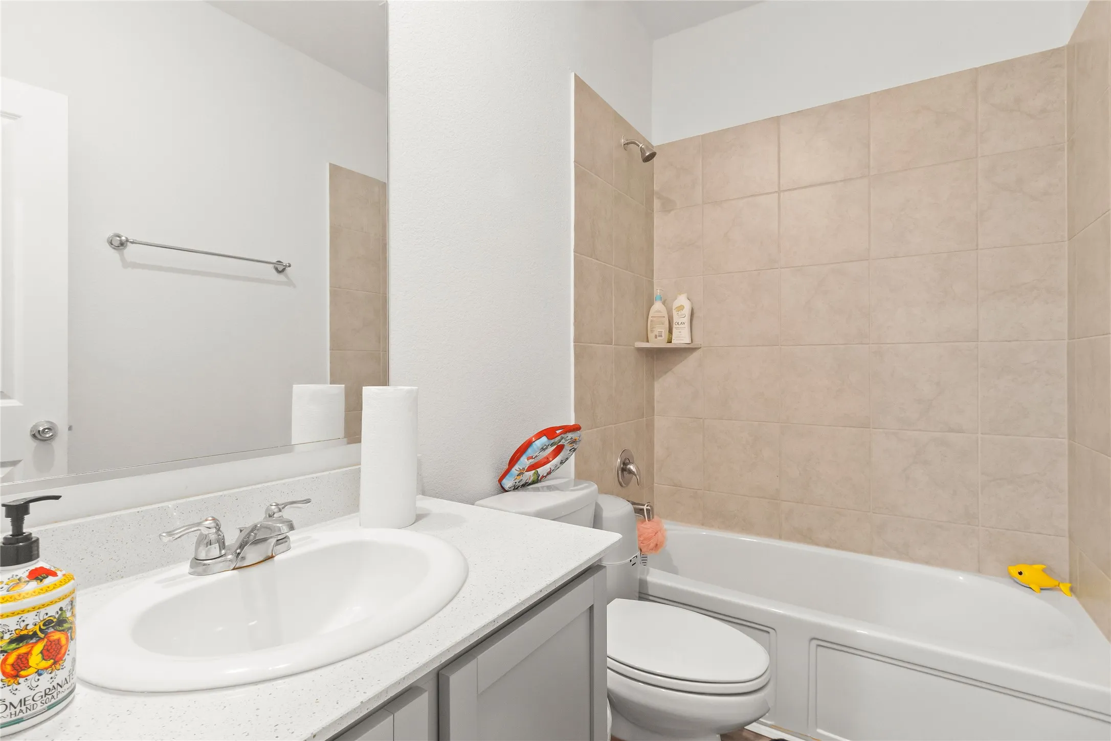 Single Family Residence For Sale in Denton County , 3505 Riverside Drive, Aubrey, Texas 76227, 4 Bedroom, 2 Bathroom, 2 Garage spaces, 1,838 Sqft, built in 2021, Preowned, mls#21171202, Real Estate Agent in Aubrey, Homes For Sale in Denton county, Homes For Sale in Aubrey, Realtor in Aubrey Texas, Real Estate Brokerage Independent Realty Texas, Luminita Cordes Realtor