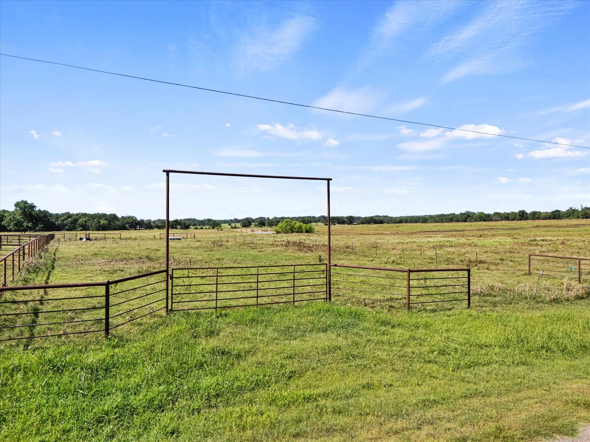 View of yard with a view of countryside