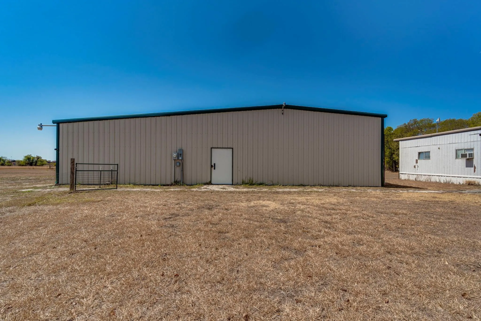 Farm For Sale in Ellis County , 4031 Greathouse Road, Waxahachie, Texas 75167, 2 Bedrooms, 1 Bathroom, Garage spaces, 920 Sqft, built in 1973, Price $964,900, mls#21176059, Real Estate Agent in Waxahachie, Homes For Sale in Ellis county, Homes For Sale in Waxahachie, Realtor in Waxahachie Texas, Real Estate Brokerage Independent Realty Texas, Luminita Cordes Realtor