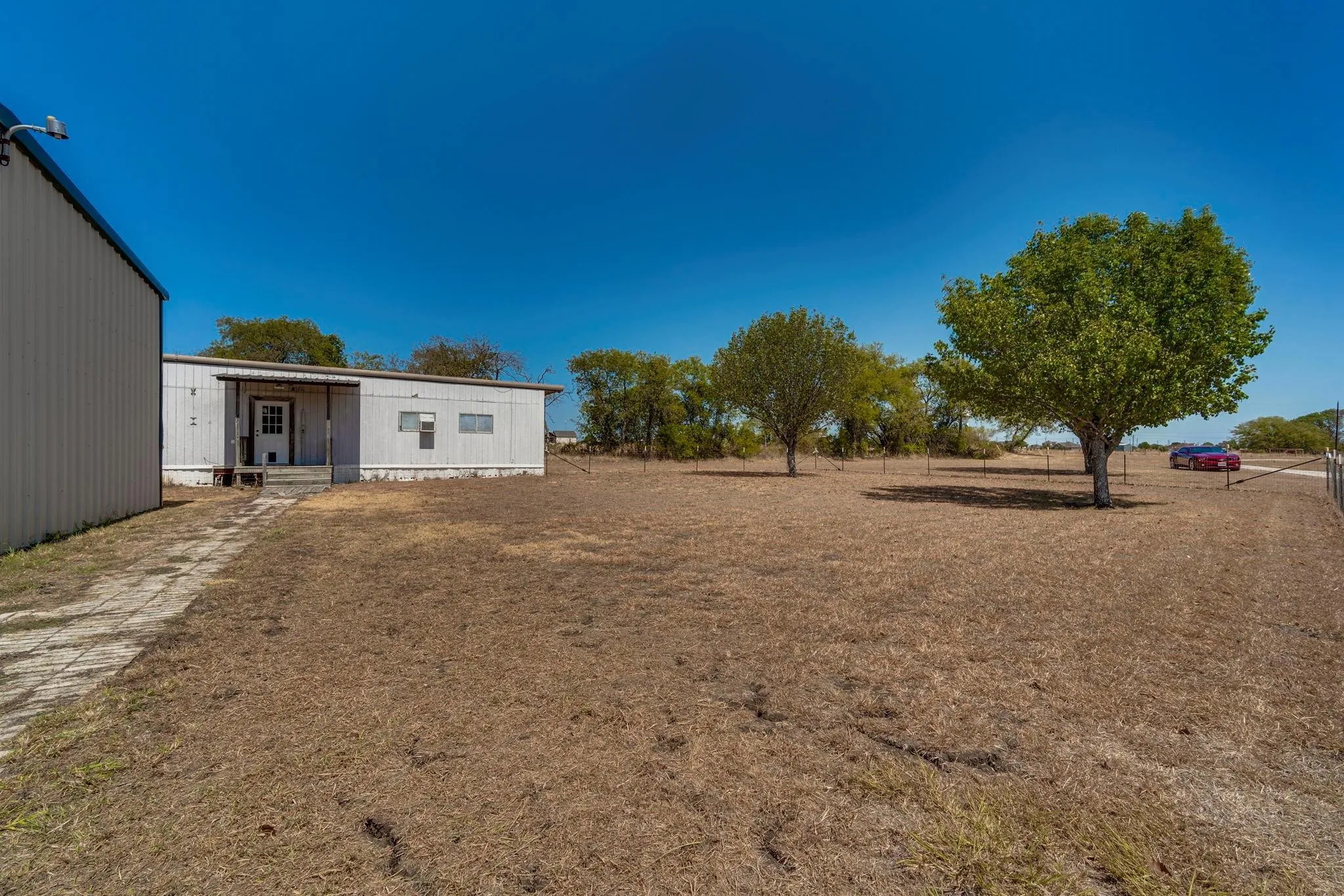 Farm For Sale in Ellis County , 4031 Greathouse Road, Waxahachie, Texas 75167, 2 Bedrooms, 1 Bathroom, Garage spaces, 920 Sqft, built in 1973, Price $964,900, mls#21176059, Real Estate Agent in Waxahachie, Homes For Sale in Ellis county, Homes For Sale in Waxahachie, Realtor in Waxahachie Texas, Real Estate Brokerage Independent Realty Texas, Luminita Cordes Realtor