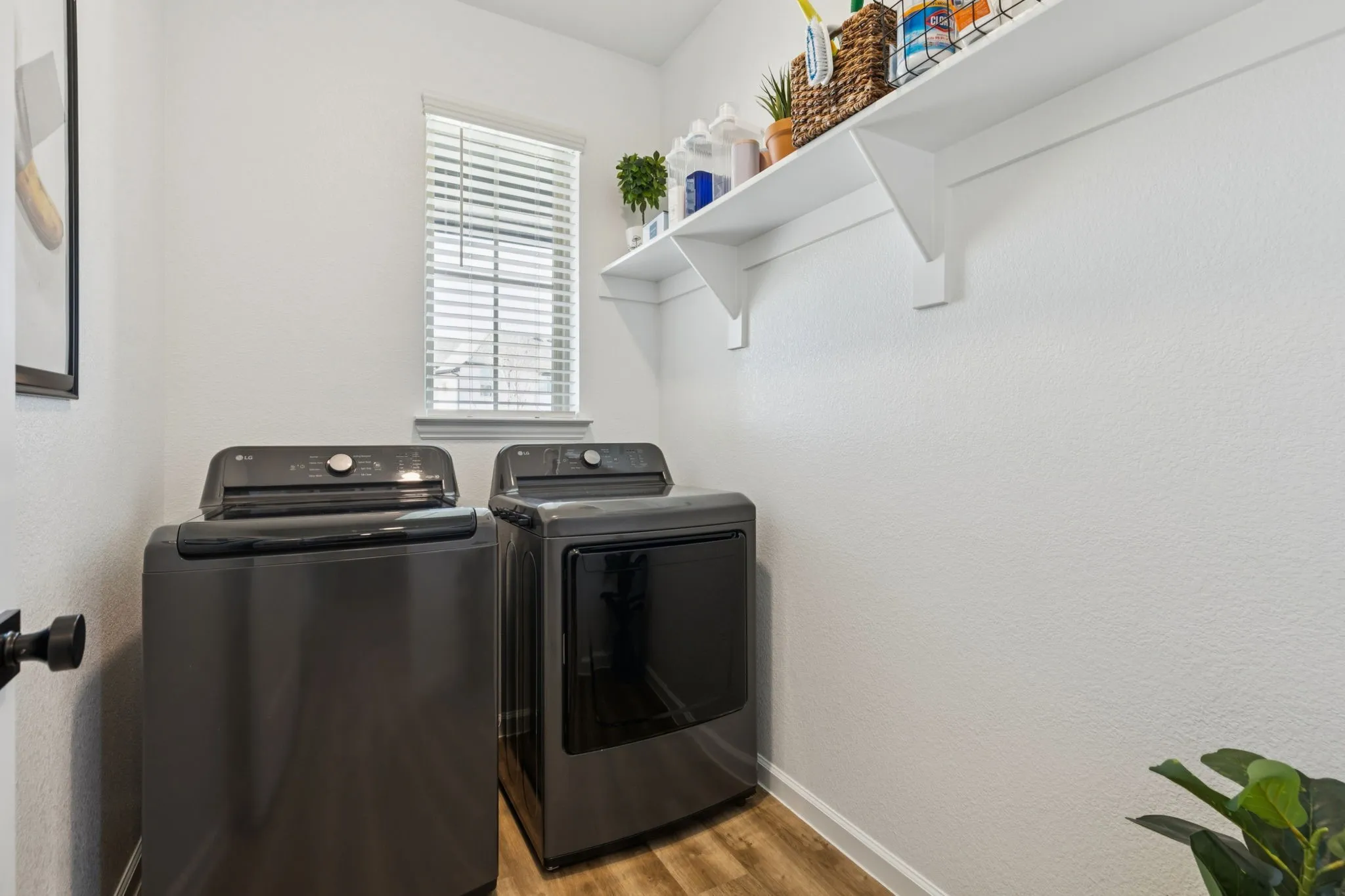 Single Family Residence For Sale in Collin County , 490 Tender Summit, Lavon, Texas 75166, 3 Bedroom, 2 Bathroom, 2 Garage spaces, 1,645 Sqft, built in 2025, Preowned, mls#21154864, Real Estate Agent in Lavon, Homes For Sale in Collin county, Homes For Sale in Lavon, Realtor in Lavon Texas, Real Estate Brokerage Independent Realty Texas, Luminita Cordes Realtor