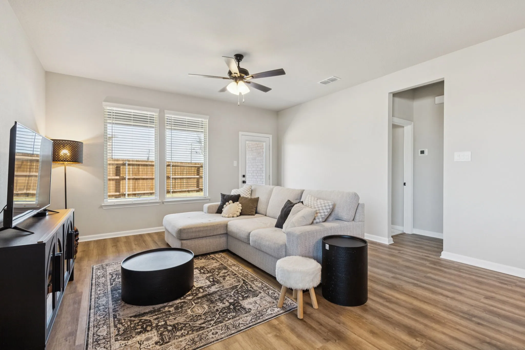 Single Family Residence For Sale in Collin County , 490 Tender Summit, Lavon, Texas 75166, 3 Bedroom, 2 Bathroom, 2 Garage spaces, 1,645 Sqft, built in 2025, Preowned, mls#21154864, Real Estate Agent in Lavon, Homes For Sale in Collin county, Homes For Sale in Lavon, Realtor in Lavon Texas, Real Estate Brokerage Independent Realty Texas, Luminita Cordes Realtor