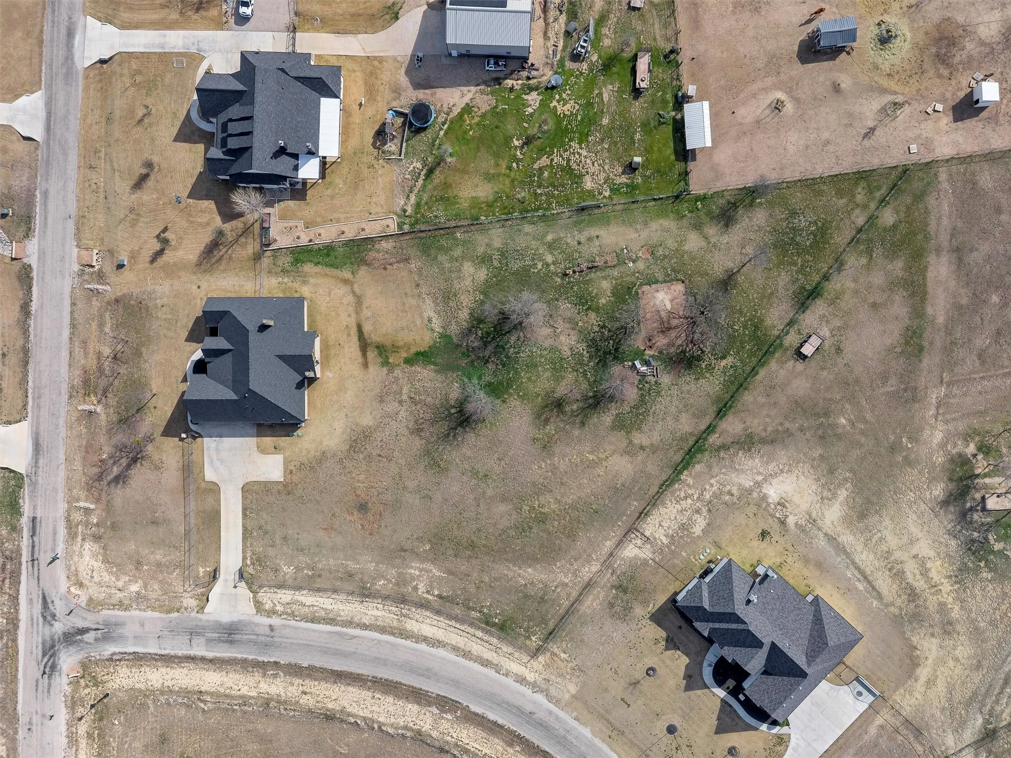 Single Family Residence For Sale in Parker County , 2037 Pinnell Prairie, Weatherford, Texas 76088, 4 Bedroom, 3 Bathroom, 3 Garage spaces, 2,532 Sqft, built in 2021, mls#21154863, Real Estate Agent in Weatherford, Homes For Sale in Parker county, Homes For Sale in Weatherford, Realtor in Weatherford Texas, Real Estate Brokerage Independent Realty Texas, Luminita Cordes Realtor
