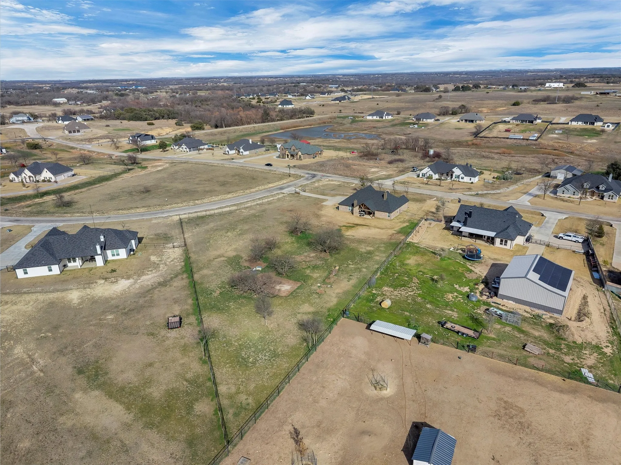 Single Family Residence For Sale in Parker County , 2037 Pinnell Prairie, Weatherford, Texas 76088, 4 Bedroom, 3 Bathroom, 3 Garage spaces, 2,532 Sqft, built in 2021, mls#21154863, Real Estate Agent in Weatherford, Homes For Sale in Parker county, Homes For Sale in Weatherford, Realtor in Weatherford Texas, Real Estate Brokerage Independent Realty Texas, Luminita Cordes Realtor
