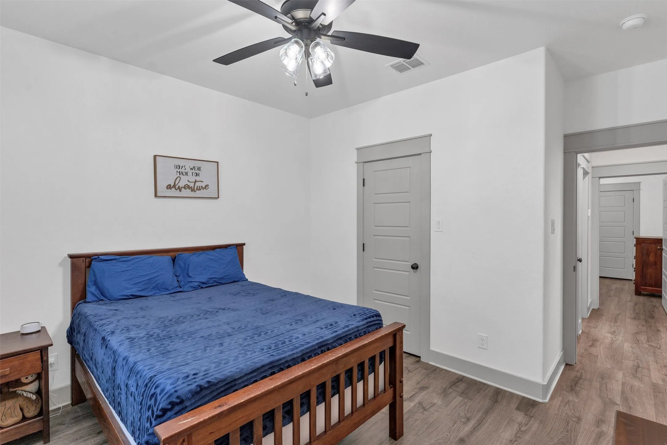 Single Family Residence For Sale in Parker County , 2037 Pinnell Prairie, Weatherford, Texas 76088, 4 Bedroom, 3 Bathroom, 3 Garage spaces, 2,532 Sqft, built in 2021, mls#21154863, Real Estate Agent in Weatherford, Homes For Sale in Parker county, Homes For Sale in Weatherford, Realtor in Weatherford Texas, Real Estate Brokerage Independent Realty Texas, Luminita Cordes Realtor