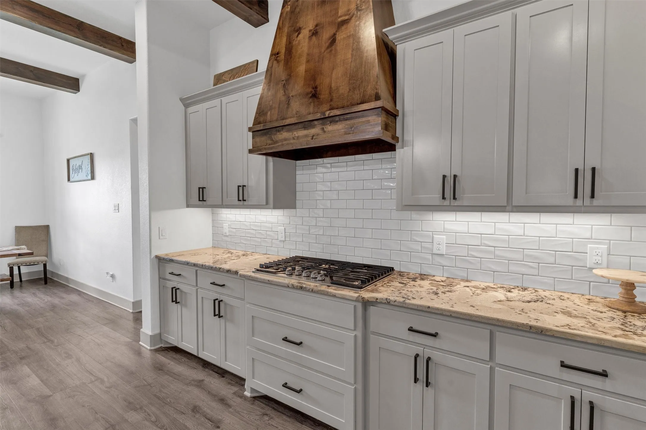 Single Family Residence For Sale in Parker County , 2037 Pinnell Prairie, Weatherford, Texas 76088, 4 Bedroom, 3 Bathroom, 3 Garage spaces, 2,532 Sqft, built in 2021, mls#21154863, Real Estate Agent in Weatherford, Homes For Sale in Parker county, Homes For Sale in Weatherford, Realtor in Weatherford Texas, Real Estate Brokerage Independent Realty Texas, Luminita Cordes Realtor
