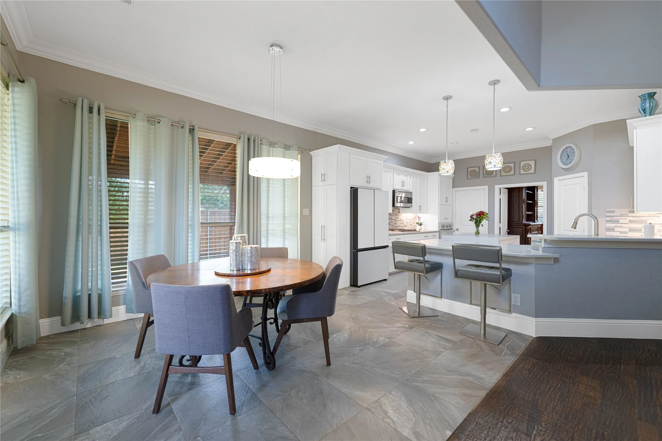 Single Family Residence For Sale in Collin County , 523 Buffalo Bend Court, Murphy, Texas 75094, 4 Bedroom, 4 Bathroom, 3 Garage spaces, 3,658 Sqft, built in 2004, mls#21176990, Real Estate Agent in Murphy, Homes For Sale in Collin county, Homes For Sale in Murphy, Realtor in Murphy Texas, Real Estate Brokerage Independent Realty Texas, Luminita Cordes Realtor