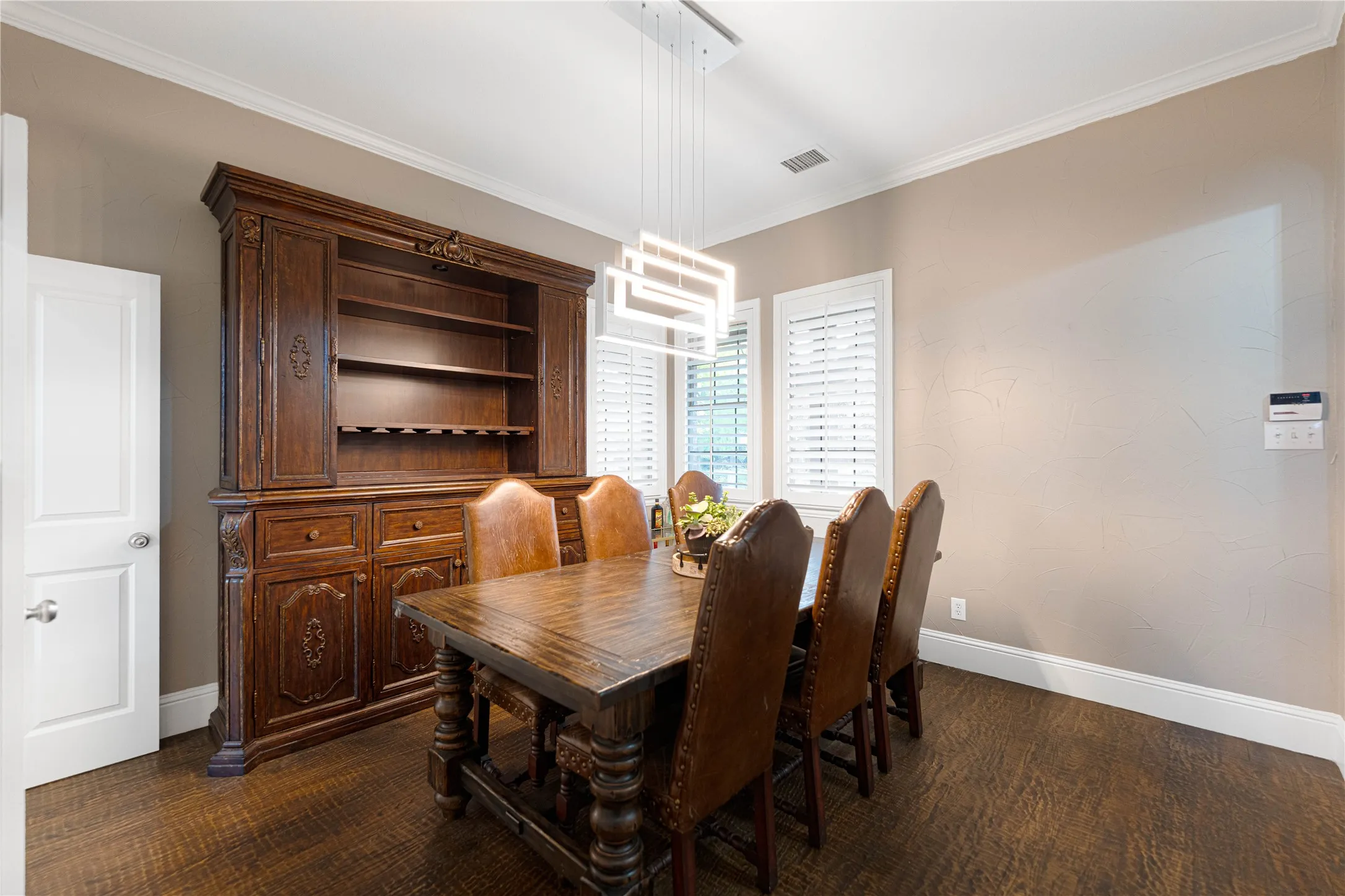 Single Family Residence For Sale in Collin County , 523 Buffalo Bend Court, Murphy, Texas 75094, 4 Bedroom, 4 Bathroom, 3 Garage spaces, 3,658 Sqft, built in 2004, mls#21176990, Real Estate Agent in Murphy, Homes For Sale in Collin county, Homes For Sale in Murphy, Realtor in Murphy Texas, Real Estate Brokerage Independent Realty Texas, Luminita Cordes Realtor