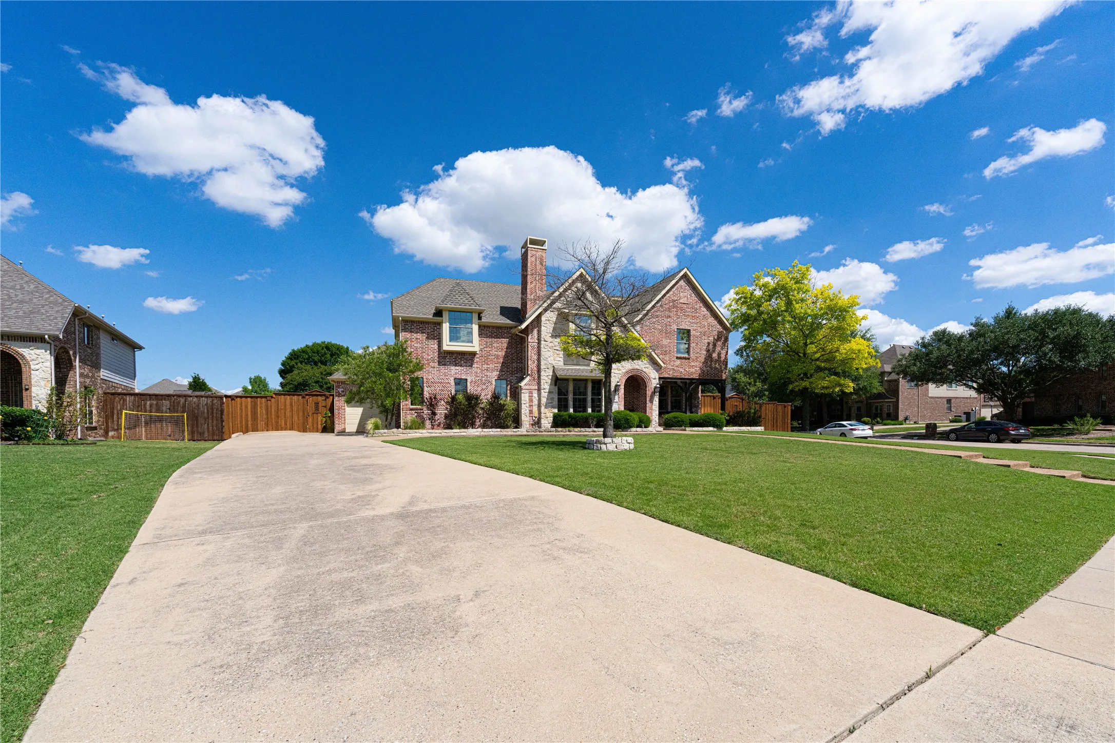 Single Family Residence For Sale in Collin County , 523 Buffalo Bend Court, Murphy, Texas 75094, 4 Bedroom, 4 Bathroom, 3 Garage spaces, 3,658 Sqft, built in 2004, mls#21176990, Real Estate Agent in Murphy, Homes For Sale in Collin county, Homes For Sale in Murphy, Realtor in Murphy Texas, Real Estate Brokerage Independent Realty Texas, Luminita Cordes Realtor