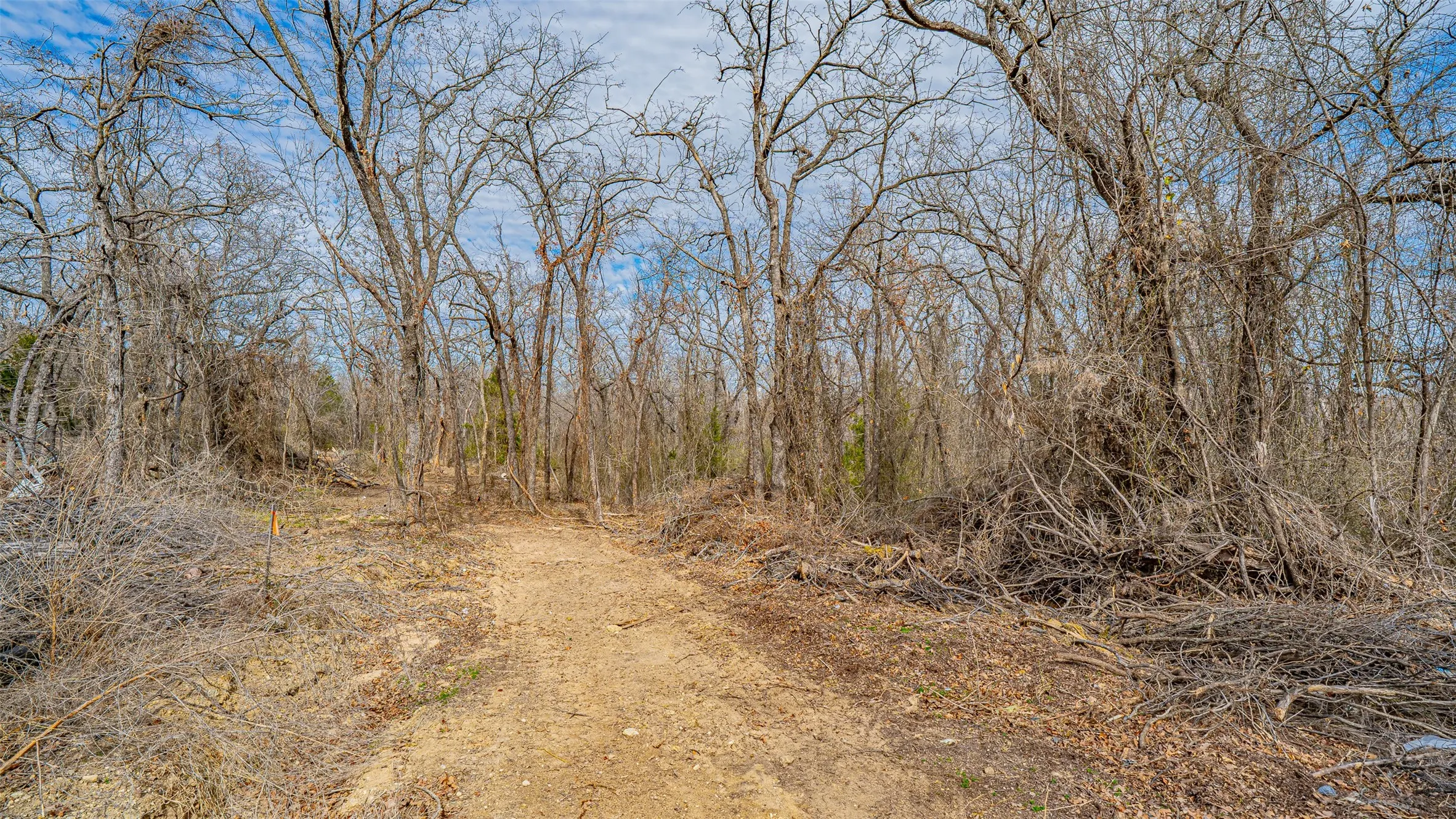 Unimproved Land For Sale in Parker County , TBD Conwell Drive, Azle, Texas 76020, 0, 0, Garage spaces, 0 Sqft, built in 0, mls#21177024, Real Estate Agent in Azle, Homes For Sale in Parker county, Homes For Sale in Azle, Realtor in Azle Texas, Real Estate Brokerage Independent Realty Texas, Luminita Cordes Realtor