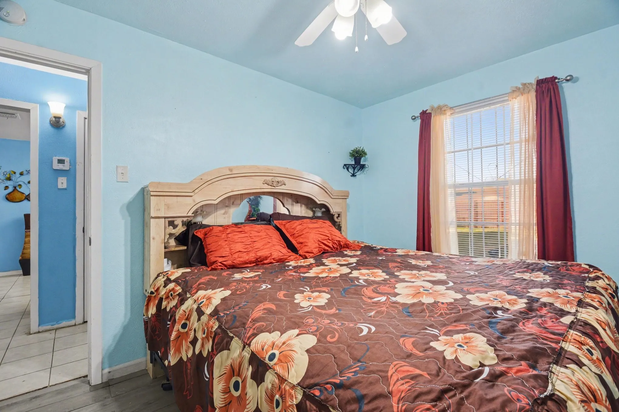 Single Family Residence For Sale in Dallas County , 1615 Barlow Avenue, Dallas, Texas 75224, 2 Bedroom, 2 Bathroom, Garage spaces, 1,058 Sqft, built in 1948, Preowned, Price $244,999, mls#21177033, Real Estate Agent in Dallas, Homes For Sale in Dallas county, Homes For Sale in Dallas, Realtor in Dallas Texas, Real Estate Brokerage Independent Realty Texas, Luminita Cordes Realtor