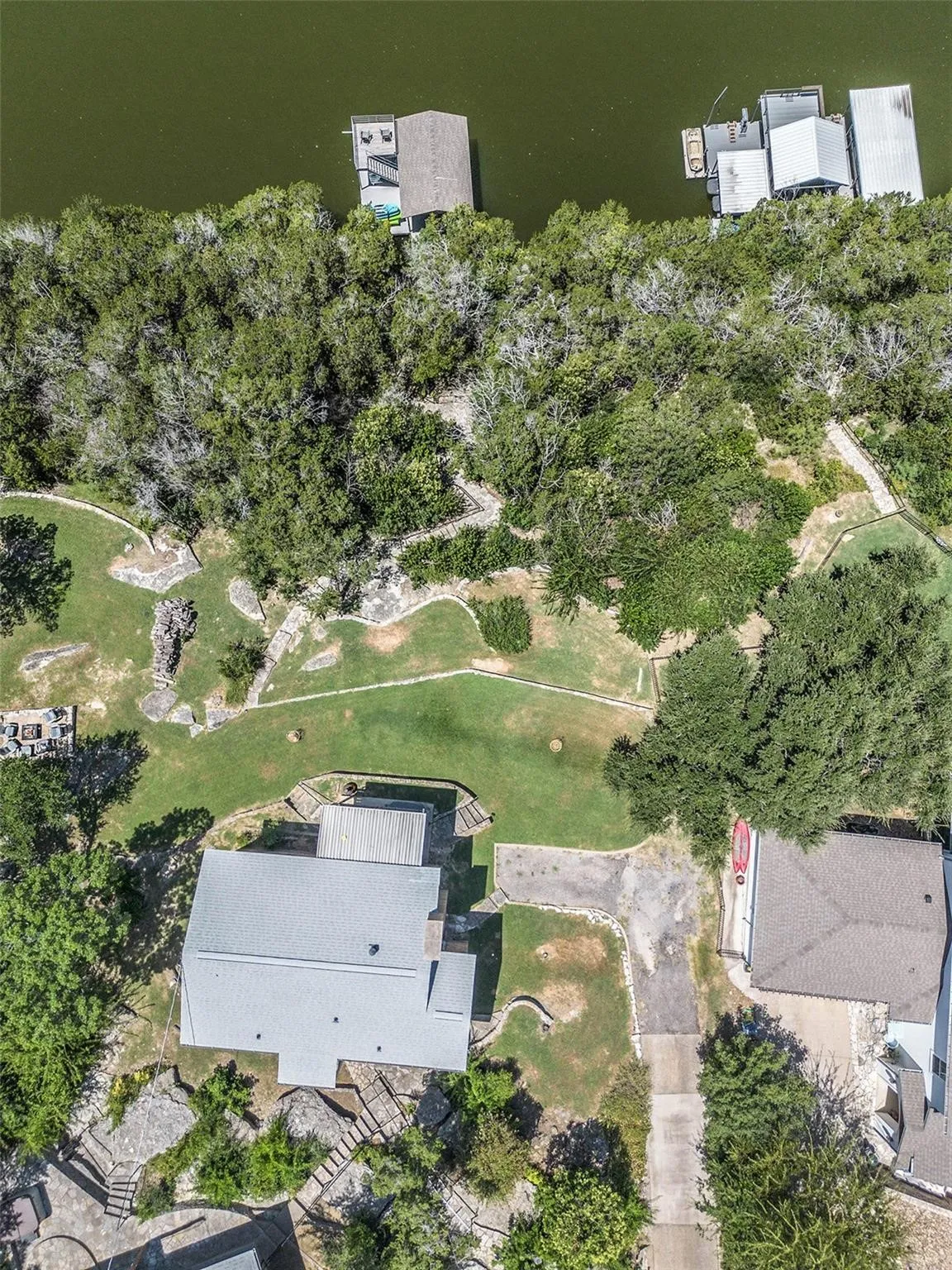 Single Family Residence For Sale in Hood County , 4307 Acoma Court, Granbury, Texas 76048, 3 Bedroom, 2 Bathroom, Garage spaces, 1,914 Sqft, built in 1974, mls#21177055, Real Estate Agent in Granbury, Homes For Sale in Hood county, Homes For Sale in Granbury, Realtor in Granbury Texas, Real Estate Brokerage Independent Realty Texas, Luminita Cordes Realtor