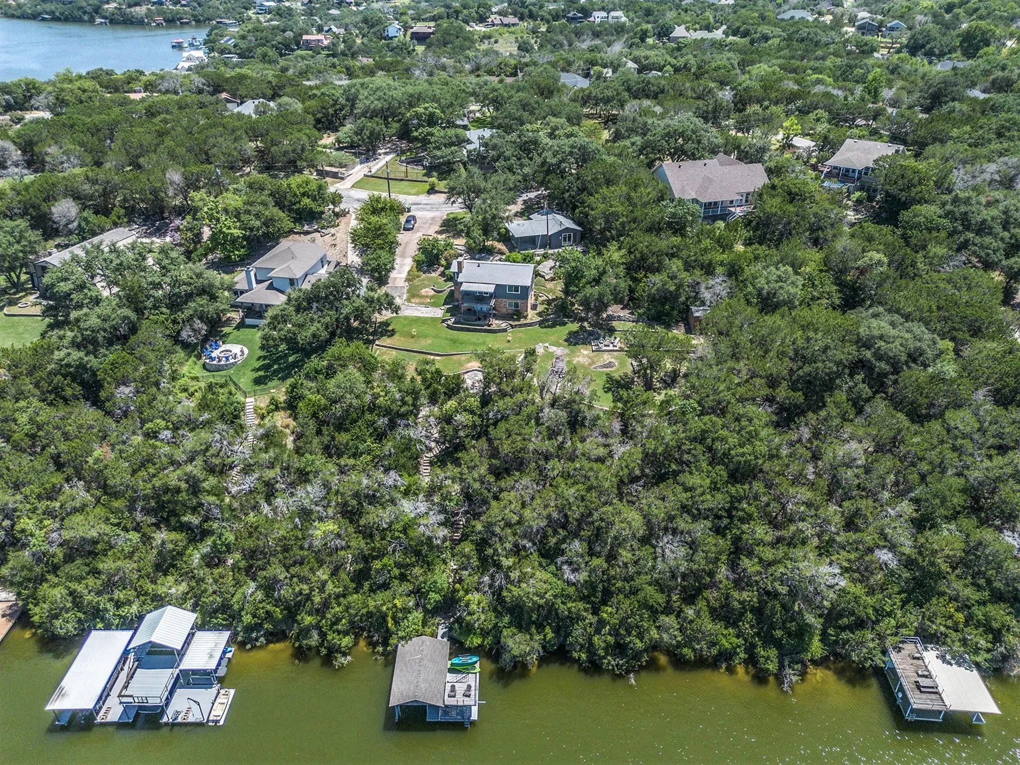 Single Family Residence For Sale in Hood County , 4307 Acoma Court, Granbury, Texas 76048, 3 Bedroom, 2 Bathroom, Garage spaces, 1,914 Sqft, built in 1974, mls#21177055, Real Estate Agent in Granbury, Homes For Sale in Hood county, Homes For Sale in Granbury, Realtor in Granbury Texas, Real Estate Brokerage Independent Realty Texas, Luminita Cordes Realtor
