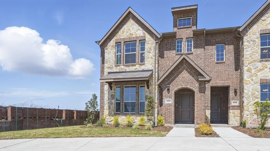 Townhouse For Sale in Rockwall County , 1927 Hellams Lane, Royse City, Texas 75189, 3 Bedroom, 3 Bathroom, 2 Garage spaces, 1,874 Sqft, built in 2025, New Construction - Complete, mls#21177056, Real Estate Agent in Royse City, Homes For Sale in Rockwall county, Homes For Sale in Royse City, Realtor in Royse City Texas, Real Estate Brokerage Independent Realty Texas, Luminita Cordes Realtor