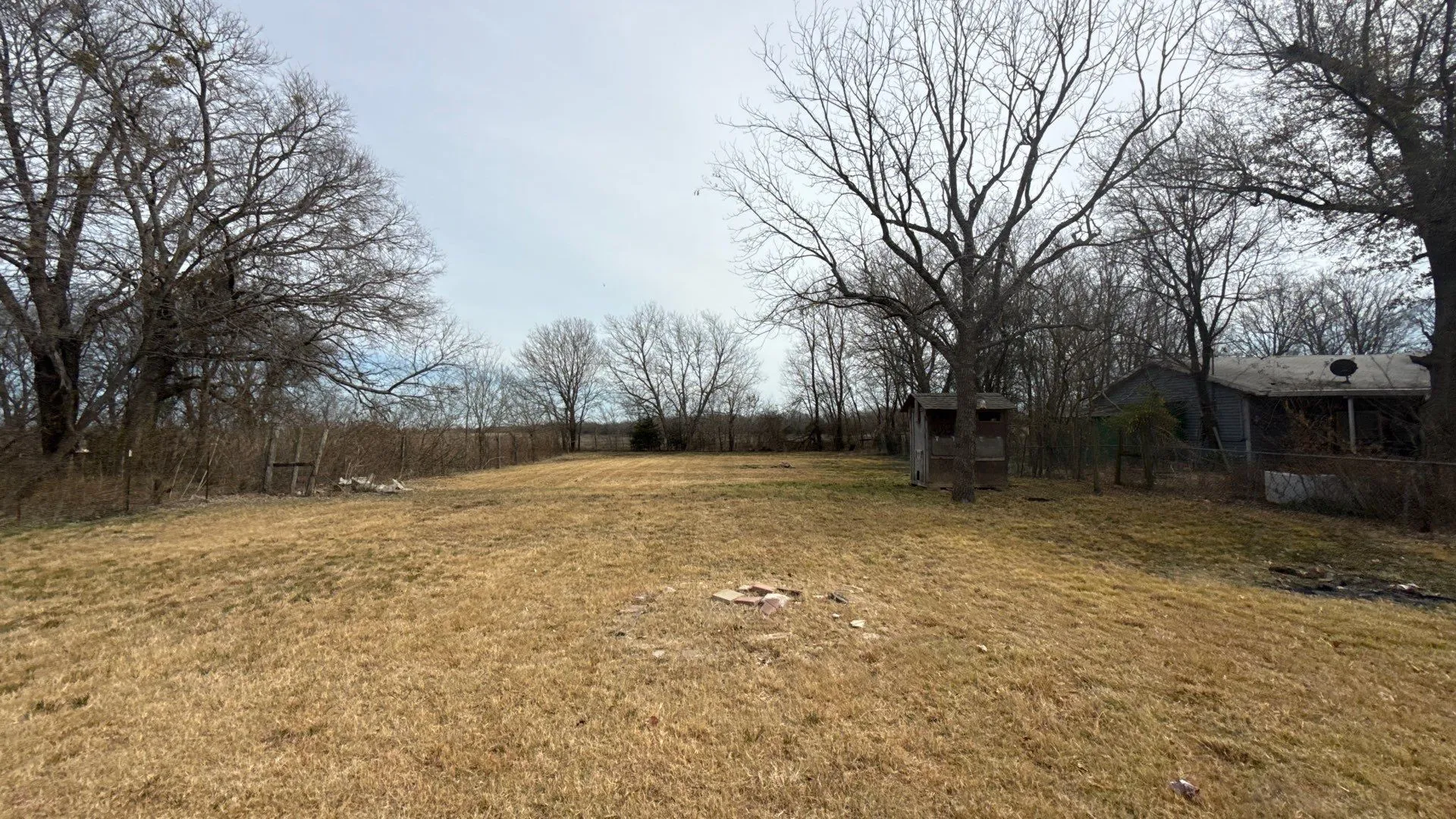 Single Family Residence For Sale in Collin County , 204 N Greenville Road, Josephine, Texas 75173, 3 Bedroom, 2 Bathroom, Garage spaces, 1,652 Sqft, built in 1955, Preowned, mls#21174930, Real Estate Agent in Josephine, Homes For Sale in Collin county, Homes For Sale in Josephine, Realtor in Josephine Texas, Real Estate Brokerage Independent Realty Texas, Luminita Cordes Realtor