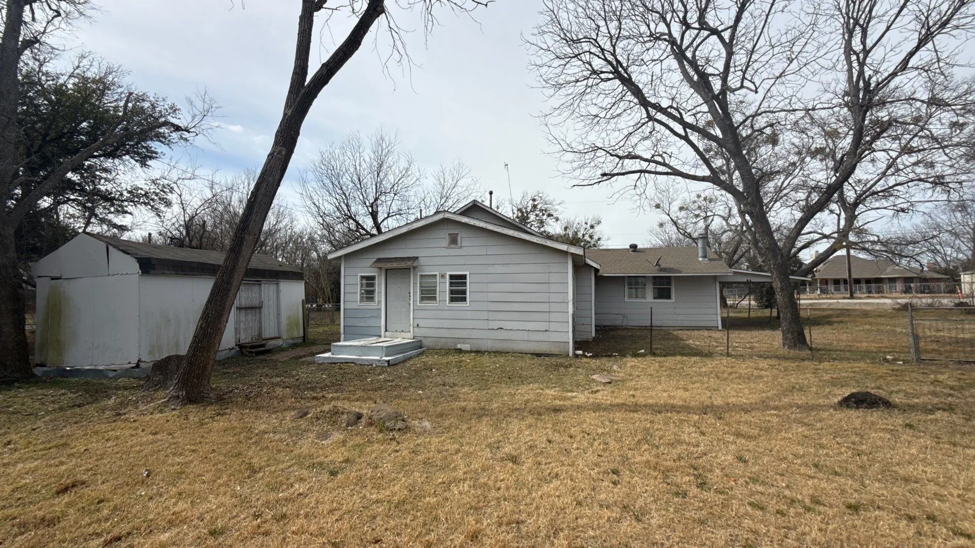 Single Family Residence For Sale in Collin County , 204 N Greenville Road, Josephine, Texas 75173, 3 Bedroom, 2 Bathroom, Garage spaces, 1,652 Sqft, built in 1955, Preowned, mls#21174930, Real Estate Agent in Josephine, Homes For Sale in Collin county, Homes For Sale in Josephine, Realtor in Josephine Texas, Real Estate Brokerage Independent Realty Texas, Luminita Cordes Realtor