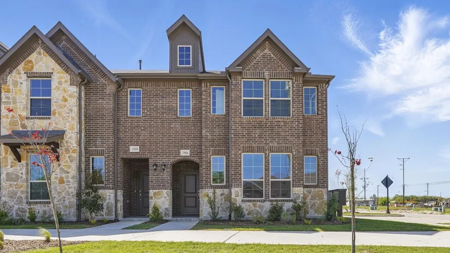 Townhouse For Sale in Rockwall County , 1916 Hellams Lane, Royse City, Texas 75189, 3 Bedroom, 3 Bathroom, 2 Garage spaces, 1,597 Sqft, built in 2025, New Construction - Complete, mls#21177089, Real Estate Agent in Royse City, Homes For Sale in Rockwall county, Homes For Sale in Royse City, Realtor in Royse City Texas, Real Estate Brokerage Independent Realty Texas, Luminita Cordes Realtor