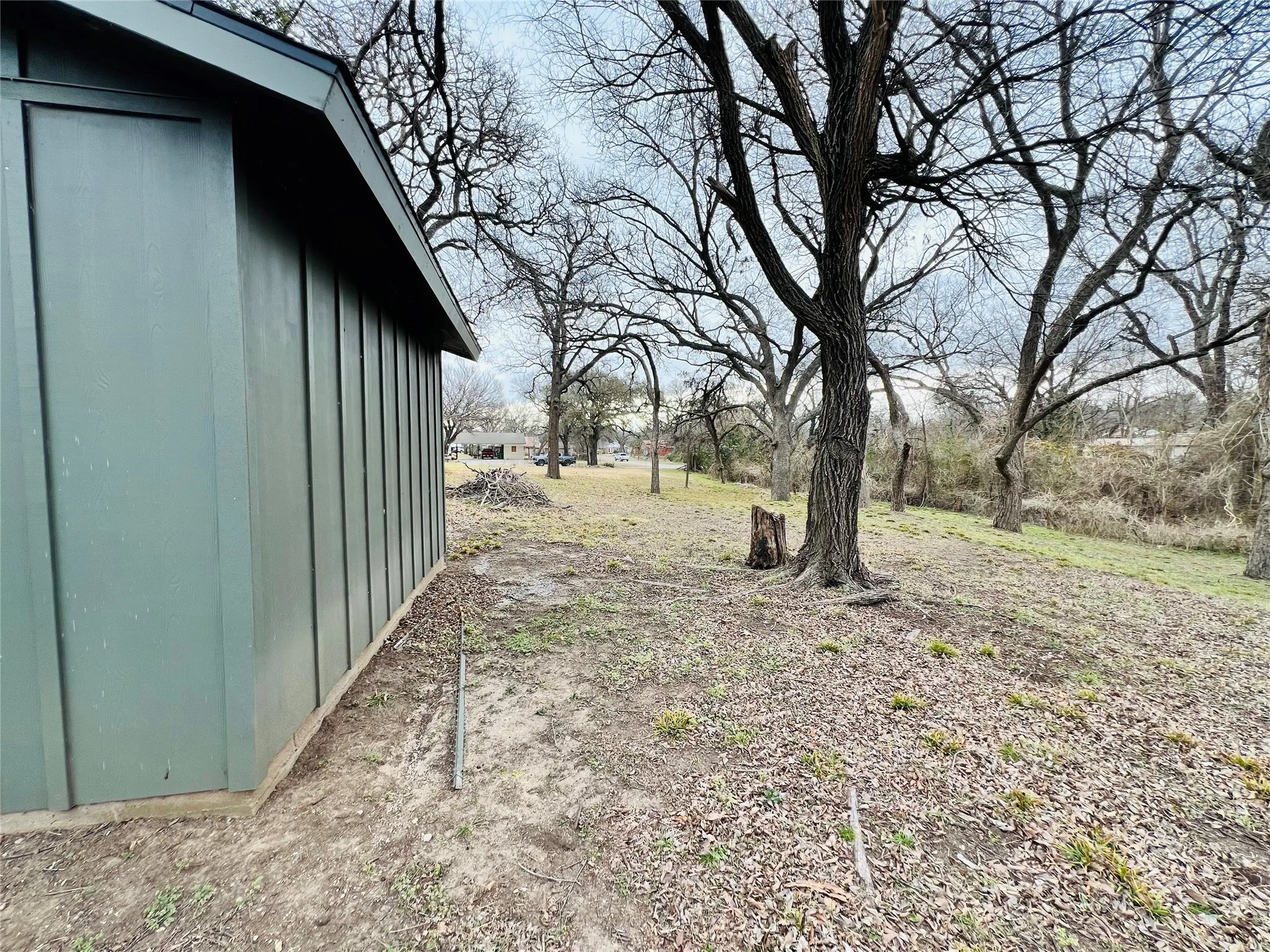 Improved Land For Sale in Hamilton County , 313 N Cage Street, Hamilton, Texas 76531, 0, 0, Garage spaces, 0 Sqft, built in 0, Price $44,900, mls#21177094, Real Estate Agent in Hamilton, Homes For Sale in Hamilton county, Homes For Sale in Hamilton, Realtor in Hamilton Texas, Real Estate Brokerage Independent Realty Texas, Luminita Cordes Realtor