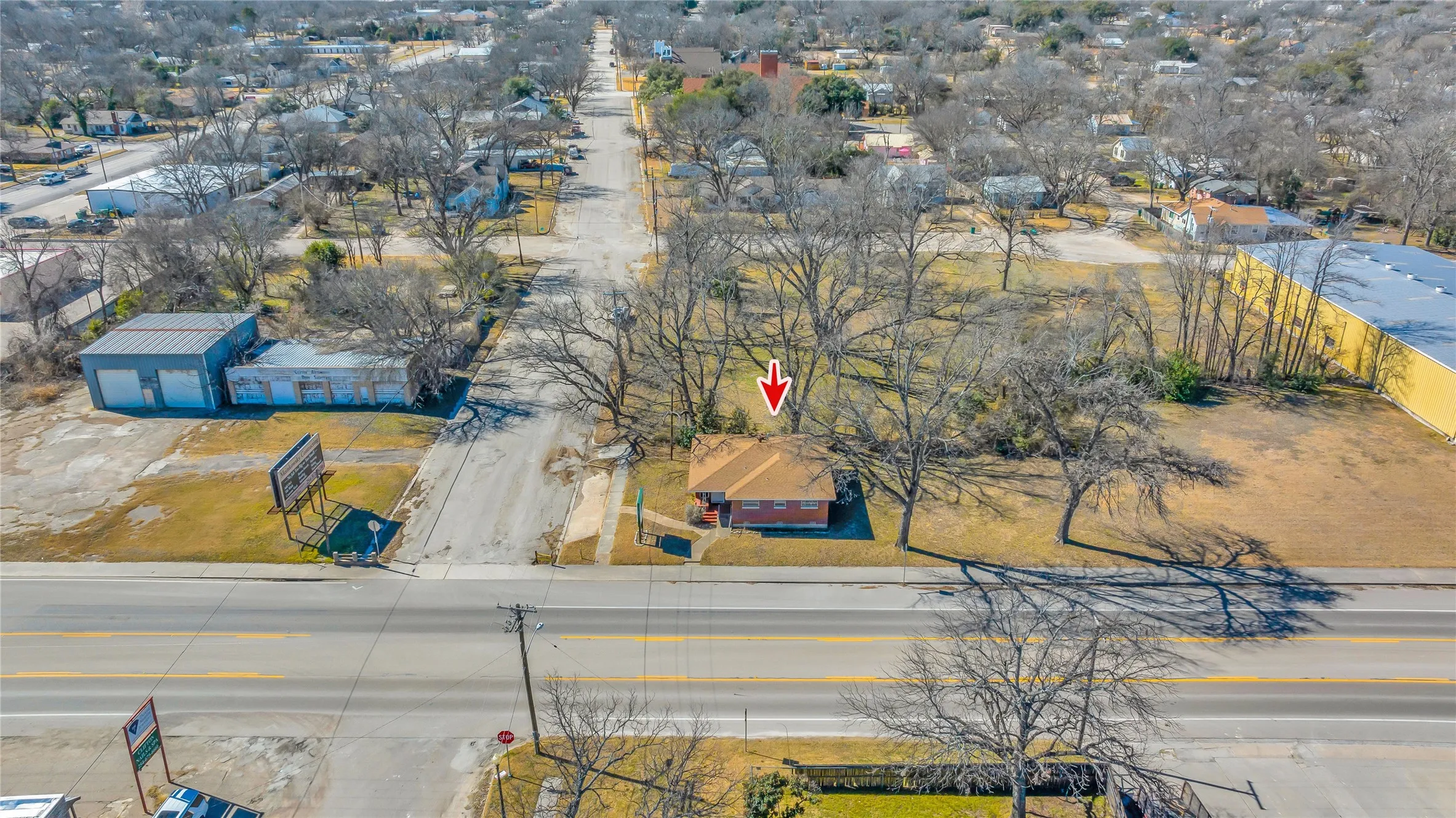 Office For Sale in Bosque County , 202 N Avenue G, Clifton, Texas 76634, 0, 0, Garage spaces, 0 Sqft, built in 1970, Preowned, mls#21176514, Real Estate Agent in Clifton, Homes For Sale in Bosque county, Homes For Sale in Clifton, Realtor in Clifton Texas, Real Estate Brokerage Independent Realty Texas, Luminita Cordes Realtor