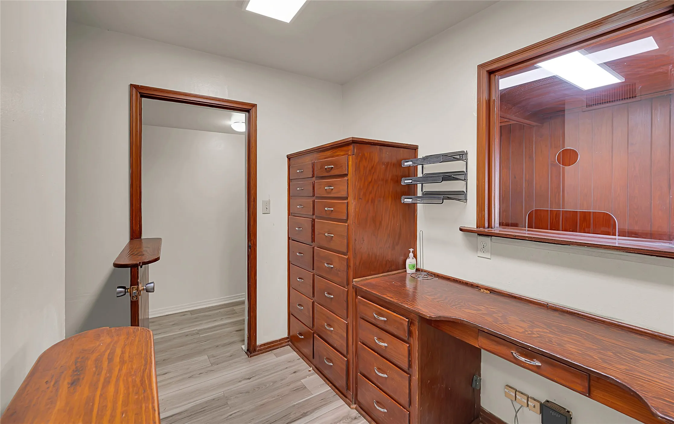 Office For Sale in Bosque County , 202 N Avenue G, Clifton, Texas 76634, 0, 0, Garage spaces, 0 Sqft, built in 1970, Preowned, mls#21176514, Real Estate Agent in Clifton, Homes For Sale in Bosque county, Homes For Sale in Clifton, Realtor in Clifton Texas, Real Estate Brokerage Independent Realty Texas, Luminita Cordes Realtor