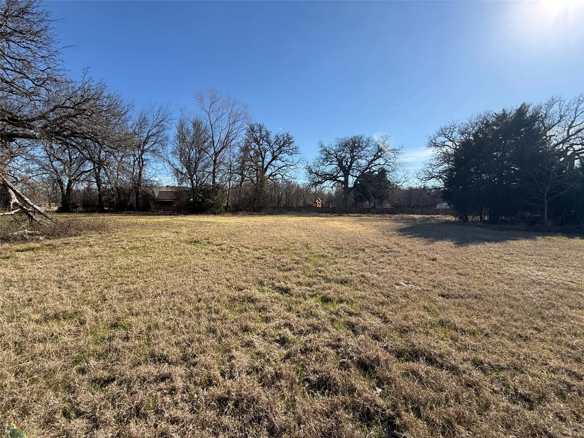 Unimproved Land For Sale in Navarro County , Lot 592 Clear Water Court, Corsicana, Texas 75109, 0, 0, Garage spaces, 0 Sqft, built in 0, Price $70,000, mls#21176074, Real Estate Agent in Corsicana, Homes For Sale in Navarro county, Homes For Sale in Corsicana, Realtor in Corsicana Texas, Real Estate Brokerage Independent Realty Texas, Luminita Cordes Realtor