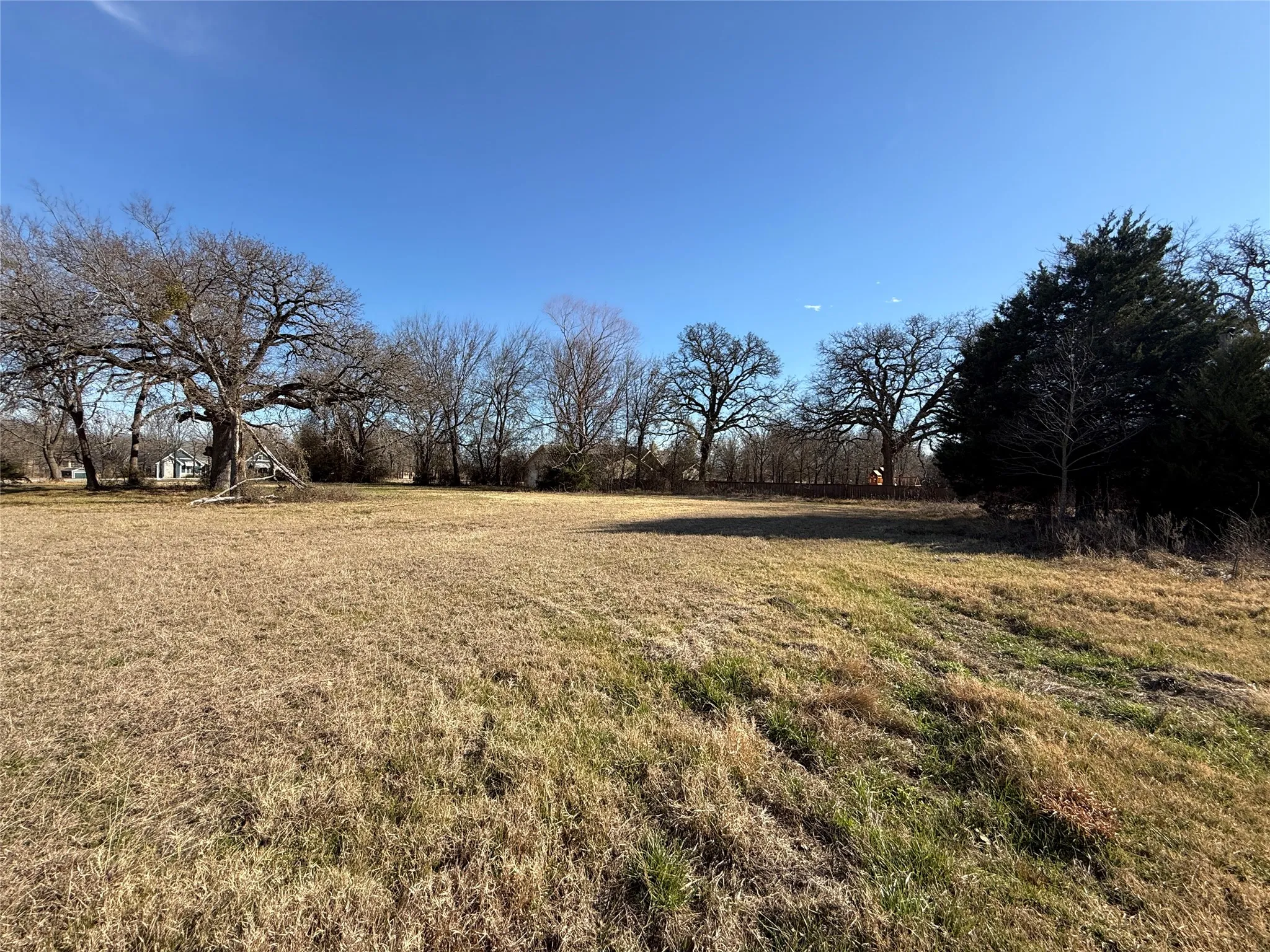 Unimproved Land For Sale in Navarro County , Lot 592 Clear Water Court, Corsicana, Texas 75109, 0, 0, Garage spaces, 0 Sqft, built in 0, Price $70,000, mls#21176074, Real Estate Agent in Corsicana, Homes For Sale in Navarro county, Homes For Sale in Corsicana, Realtor in Corsicana Texas, Real Estate Brokerage Independent Realty Texas, Luminita Cordes Realtor