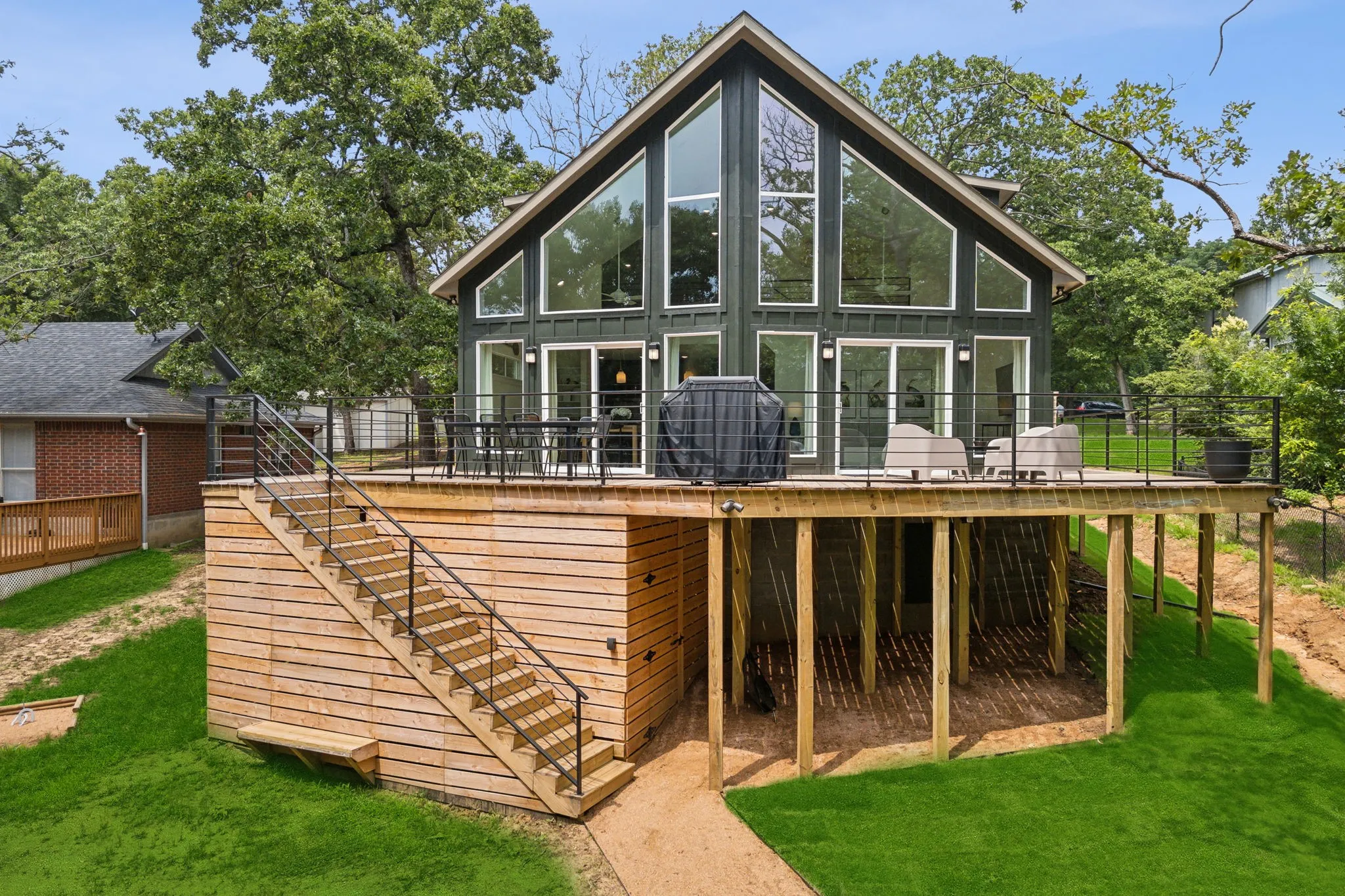 Single Family Residence For Sale in Henderson County , 5336 Point La Vista Road, Malakoff, Texas 75148, 4 Bedroom, 4 Bathroom, Garage spaces, 2,568 Sqft, built in 2024, Price $799,000, mls#21177256, Real Estate Agent in Malakoff, Homes For Sale in Henderson county, Homes For Sale in Malakoff, Realtor in Malakoff Texas, Real Estate Brokerage Independent Realty Texas, Luminita Cordes Realtor