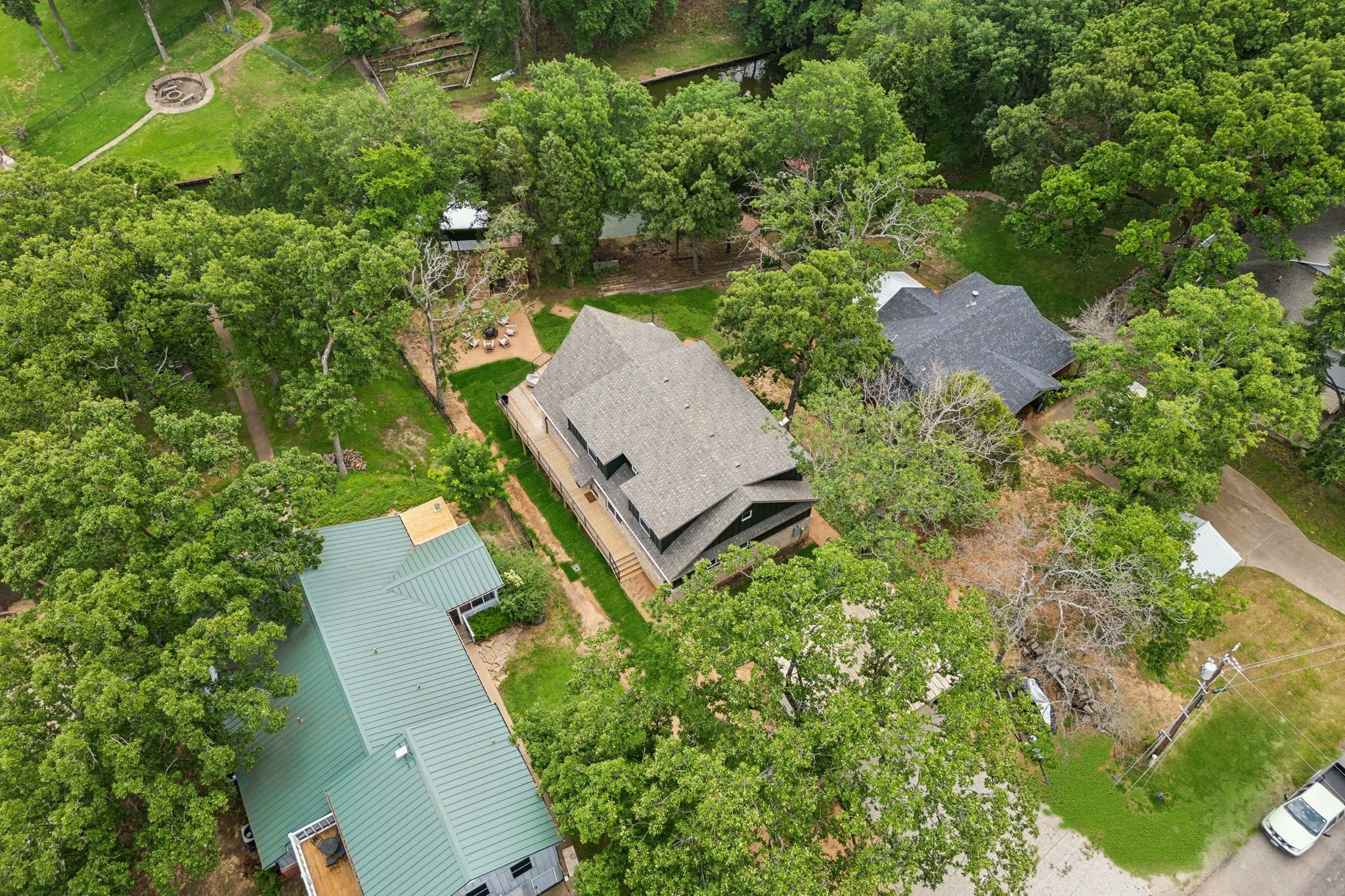 Single Family Residence For Sale in Henderson County , 5336 Point La Vista Road, Malakoff, Texas 75148, 4 Bedroom, 4 Bathroom, Garage spaces, 2,568 Sqft, built in 2024, Price $799,000, mls#21177256, Real Estate Agent in Malakoff, Homes For Sale in Henderson county, Homes For Sale in Malakoff, Realtor in Malakoff Texas, Real Estate Brokerage Independent Realty Texas, Luminita Cordes Realtor