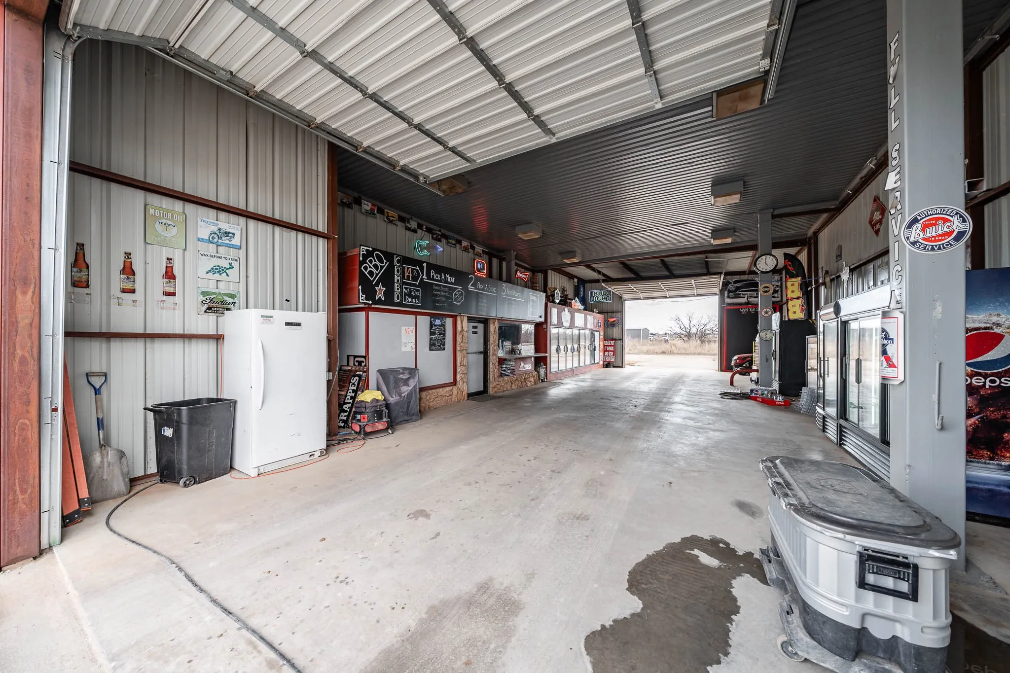 Retail For Sale in Jones County , 2132 US Highway 277 S, Anson, Texas 79501, 0, 0, Garage spaces, 0 Sqft, built in 1945, Preowned, Price $165,000, mls#21177264, Real Estate Agent in Anson, Homes For Sale in Jones county, Homes For Sale in Anson, Realtor in Anson Texas, Real Estate Brokerage Independent Realty Texas, Luminita Cordes Realtor