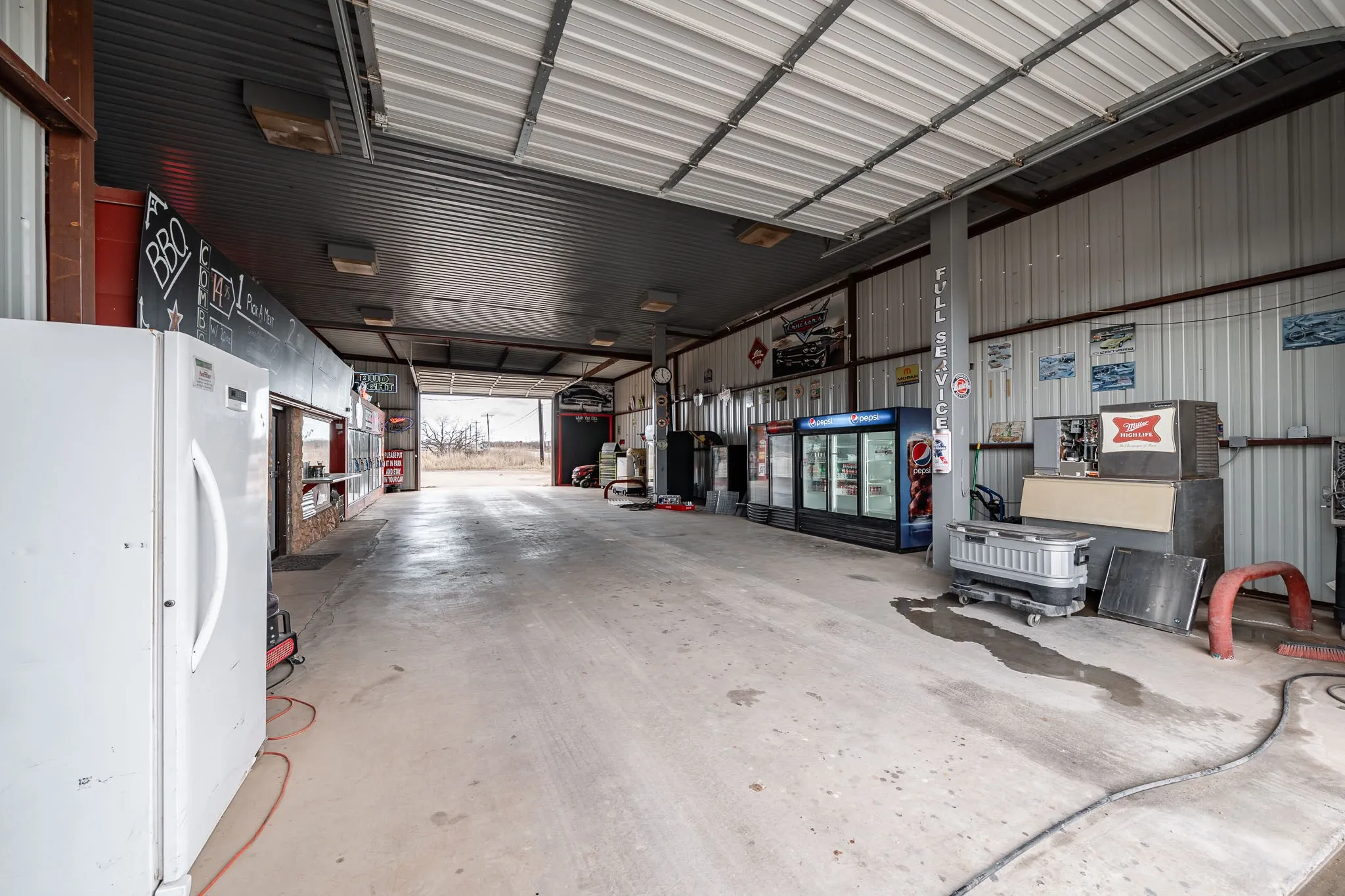 Retail For Sale in Jones County , 2132 US Highway 277 S, Anson, Texas 79501, 0, 0, Garage spaces, 0 Sqft, built in 1945, Preowned, Price $165,000, mls#21177264, Real Estate Agent in Anson, Homes For Sale in Jones county, Homes For Sale in Anson, Realtor in Anson Texas, Real Estate Brokerage Independent Realty Texas, Luminita Cordes Realtor