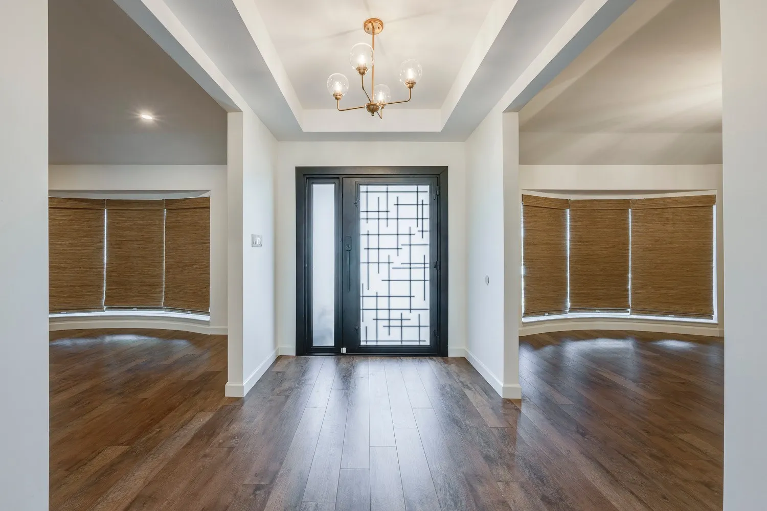 Single Family Residence For Sale in Tarrant County , 501 N Havenwood Lane, Fort Worth, Texas 76112, 5 Bedrooms, 4 Bathrooms, 3 Garage spaces, 4,418 Sqft, built in 1972, Preowned, Price $765,000, mls#21174641, Real Estate Agent in Fort Worth, Homes For Sale in Tarrant county, Homes For Sale in Fort Worth, Realtor in Fort Worth Texas, Real Estate Brokerage Independent Realty Texas, Luminita Cordes Realtor