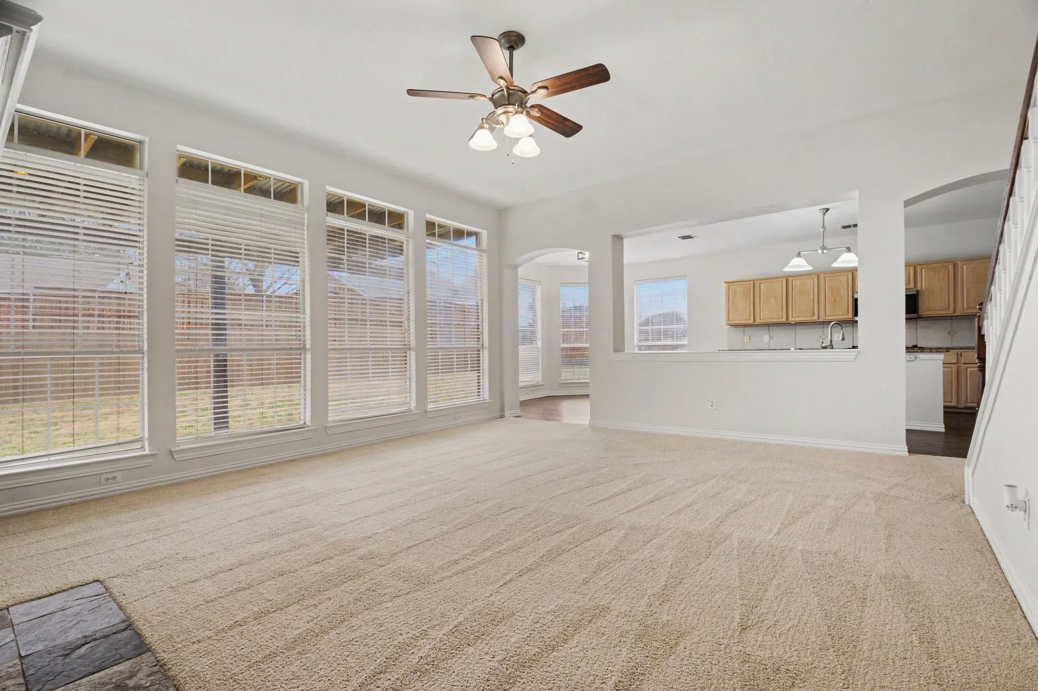 Single Family Residence For Sale in Dallas County , 7414 Larchwood Circle, Rowlett, Texas 75089, 5 Bedroom, 4 Bathroom, 2 Garage spaces, 3,335 Sqft, built in 2000, Preowned, mls#21177018, Real Estate Agent in Rowlett, Homes For Sale in Dallas county, Homes For Sale in Rowlett, Realtor in Rowlett Texas, Real Estate Brokerage Independent Realty Texas, Luminita Cordes Realtor