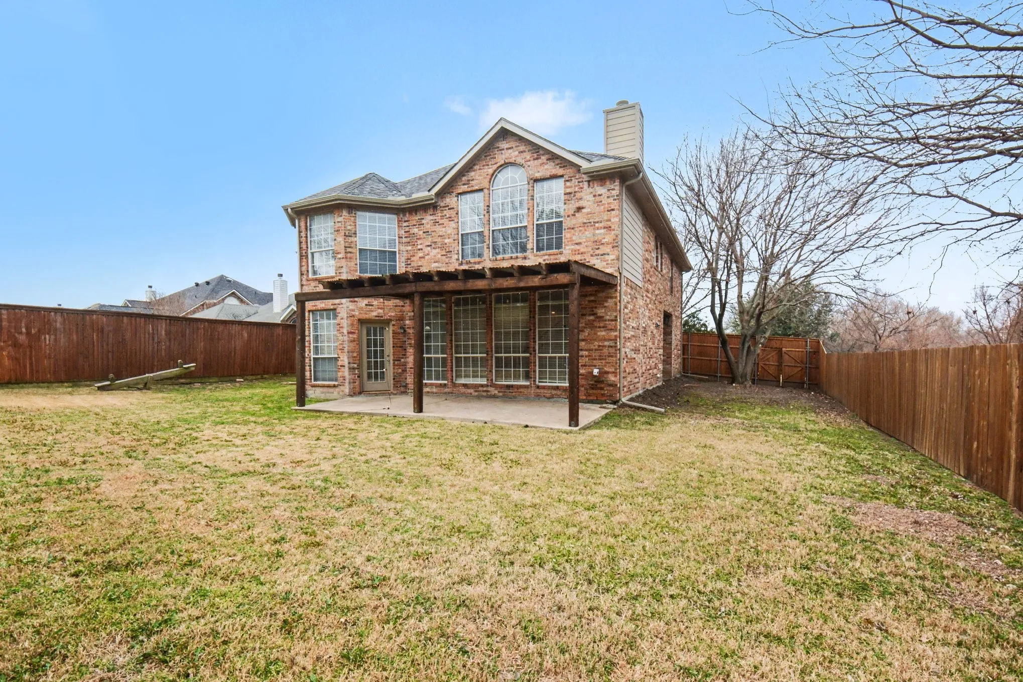 Single Family Residence For Sale in Dallas County , 7414 Larchwood Circle, Rowlett, Texas 75089, 5 Bedroom, 4 Bathroom, 2 Garage spaces, 3,335 Sqft, built in 2000, Preowned, mls#21177018, Real Estate Agent in Rowlett, Homes For Sale in Dallas county, Homes For Sale in Rowlett, Realtor in Rowlett Texas, Real Estate Brokerage Independent Realty Texas, Luminita Cordes Realtor