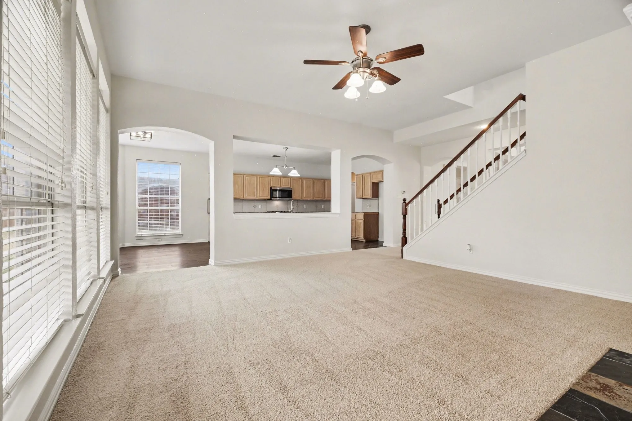 Single Family Residence For Sale in Dallas County , 7414 Larchwood Circle, Rowlett, Texas 75089, 5 Bedroom, 4 Bathroom, 2 Garage spaces, 3,335 Sqft, built in 2000, Preowned, mls#21177018, Real Estate Agent in Rowlett, Homes For Sale in Dallas county, Homes For Sale in Rowlett, Realtor in Rowlett Texas, Real Estate Brokerage Independent Realty Texas, Luminita Cordes Realtor