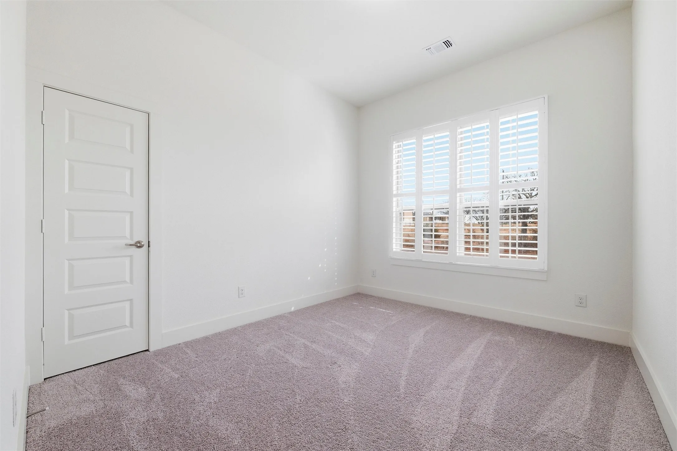 Single Family Residence For Sale in Wise County , 219 County Road 4690, Boyd, Texas 76023, 4 Bedroom, 3 Bathroom, 2 Garage spaces, 2,180 Sqft, built in 2024, Preowned, mls#21175759, Real Estate Agent in Boyd, Homes For Sale in Wise county, Homes For Sale in Boyd, Realtor in Boyd Texas, Real Estate Brokerage Independent Realty Texas, Luminita Cordes Realtor