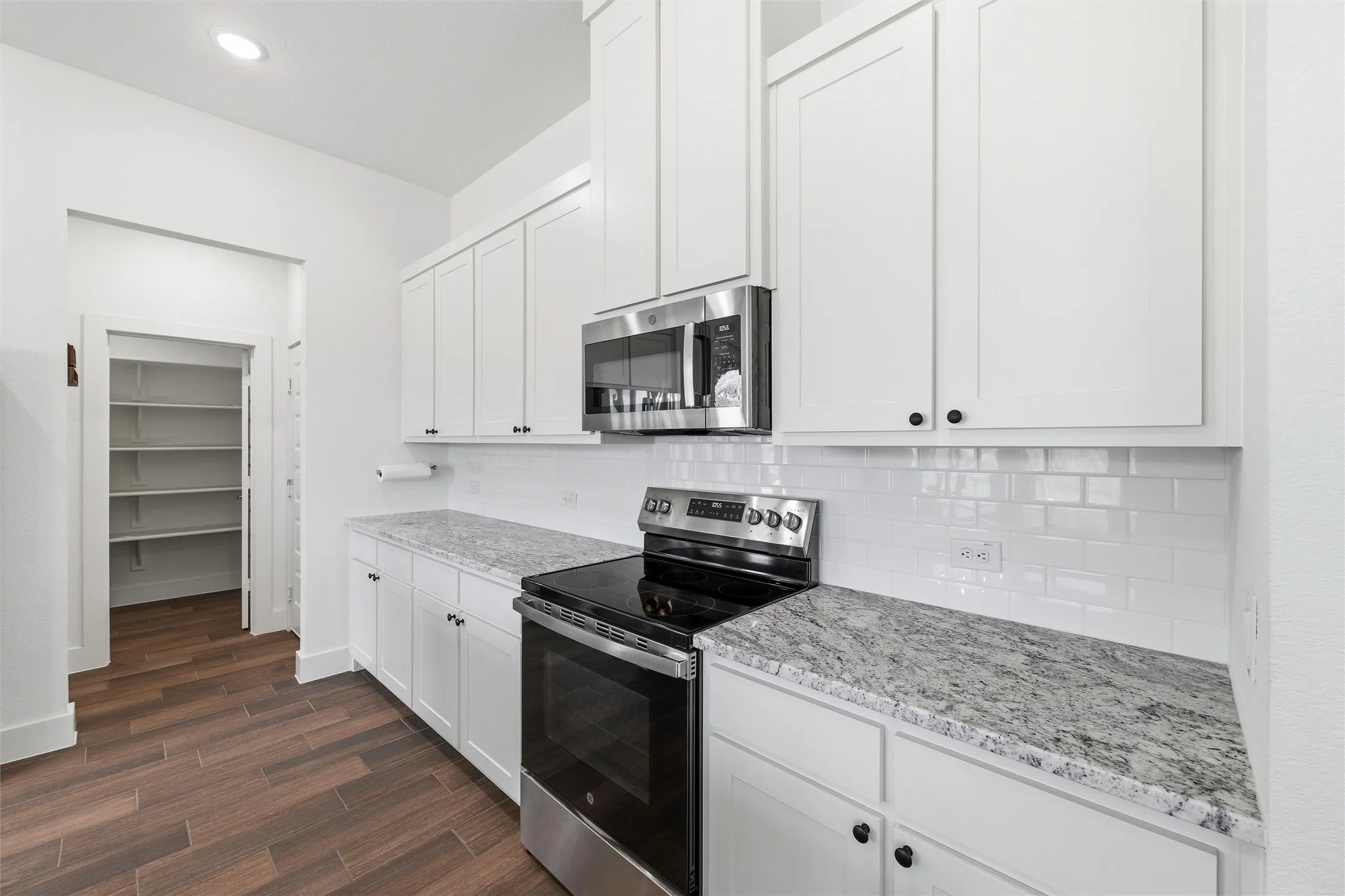 Single Family Residence For Sale in Wise County , 219 County Road 4690, Boyd, Texas 76023, 4 Bedroom, 3 Bathroom, 2 Garage spaces, 2,180 Sqft, built in 2024, Preowned, mls#21175759, Real Estate Agent in Boyd, Homes For Sale in Wise county, Homes For Sale in Boyd, Realtor in Boyd Texas, Real Estate Brokerage Independent Realty Texas, Luminita Cordes Realtor