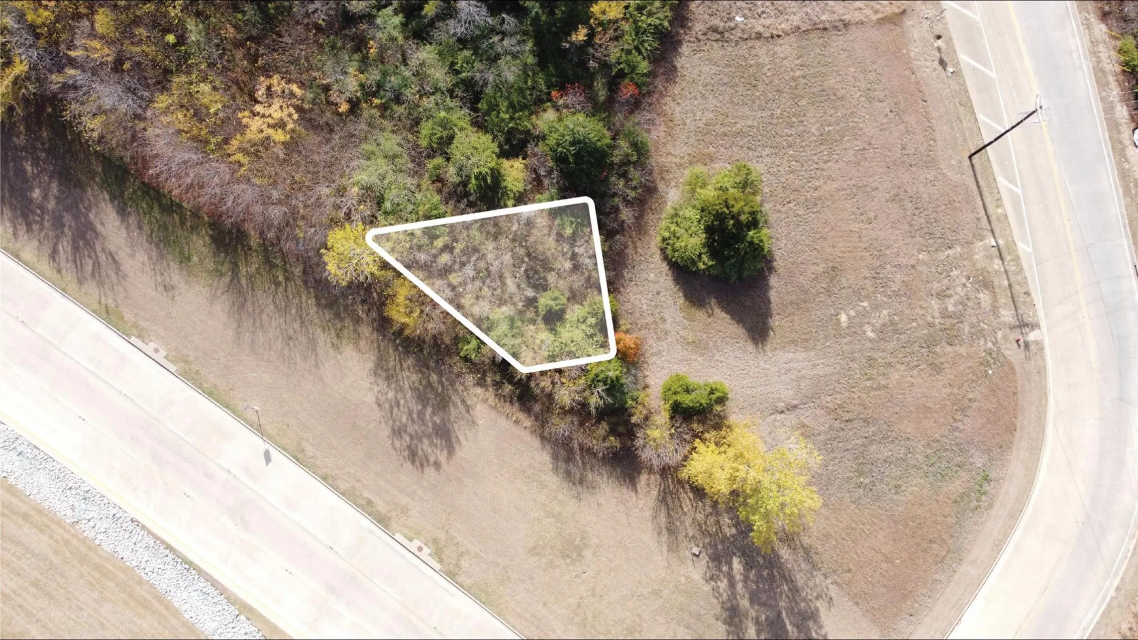 Unimproved Land For Sale in Dallas County , 7 18th Street, Grand Prairie, Texas 75050, 0, 0, Garage spaces, 0 Sqft, built in 0, Price $16,000, mls#21177440, Real Estate Agent in Grand Prairie, Homes For Sale in Dallas county, Homes For Sale in Grand Prairie, Realtor in Grand Prairie Texas, Real Estate Brokerage Independent Realty Texas, Luminita Cordes Realtor
