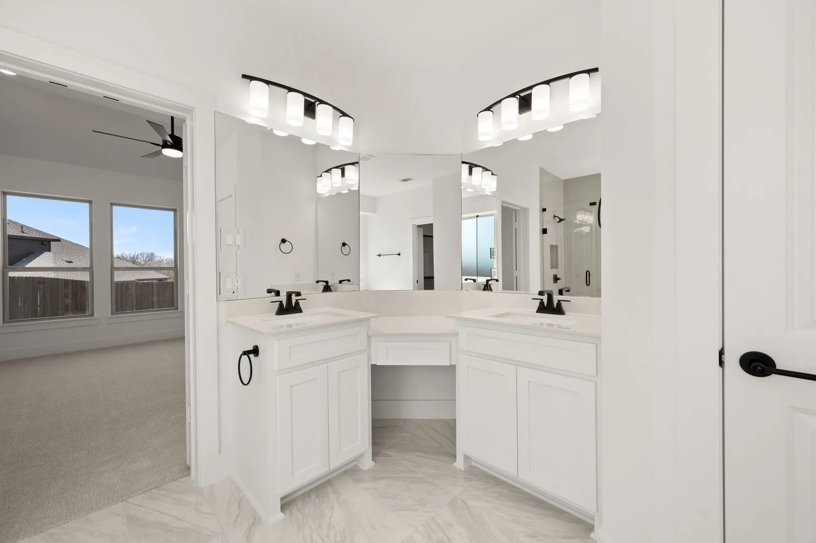 Single Family Residence For Sale in Ellis County , 1813 Briarwood Way, Midlothian, Texas 76065, 5 Bedroom, 4 Bathroom, 3 Garage spaces, 3,380 Sqft, built in 2025, New Construction - Complete, mls#21177475, Real Estate Agent in Midlothian, Homes For Sale in Ellis county, Homes For Sale in Midlothian, Realtor in Midlothian Texas, Real Estate Brokerage Independent Realty Texas, Luminita Cordes Realtor
