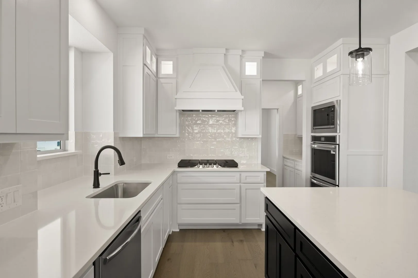 Single Family Residence For Sale in Ellis County , 1813 Briarwood Way, Midlothian, Texas 76065, 5 Bedroom, 4 Bathroom, 3 Garage spaces, 3,380 Sqft, built in 2025, New Construction - Complete, mls#21177475, Real Estate Agent in Midlothian, Homes For Sale in Ellis county, Homes For Sale in Midlothian, Realtor in Midlothian Texas, Real Estate Brokerage Independent Realty Texas, Luminita Cordes Realtor
