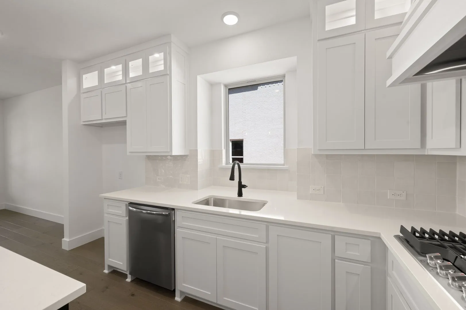 Single Family Residence For Sale in Ellis County , 1813 Briarwood Way, Midlothian, Texas 76065, 5 Bedroom, 4 Bathroom, 3 Garage spaces, 3,380 Sqft, built in 2025, New Construction - Complete, mls#21177475, Real Estate Agent in Midlothian, Homes For Sale in Ellis county, Homes For Sale in Midlothian, Realtor in Midlothian Texas, Real Estate Brokerage Independent Realty Texas, Luminita Cordes Realtor